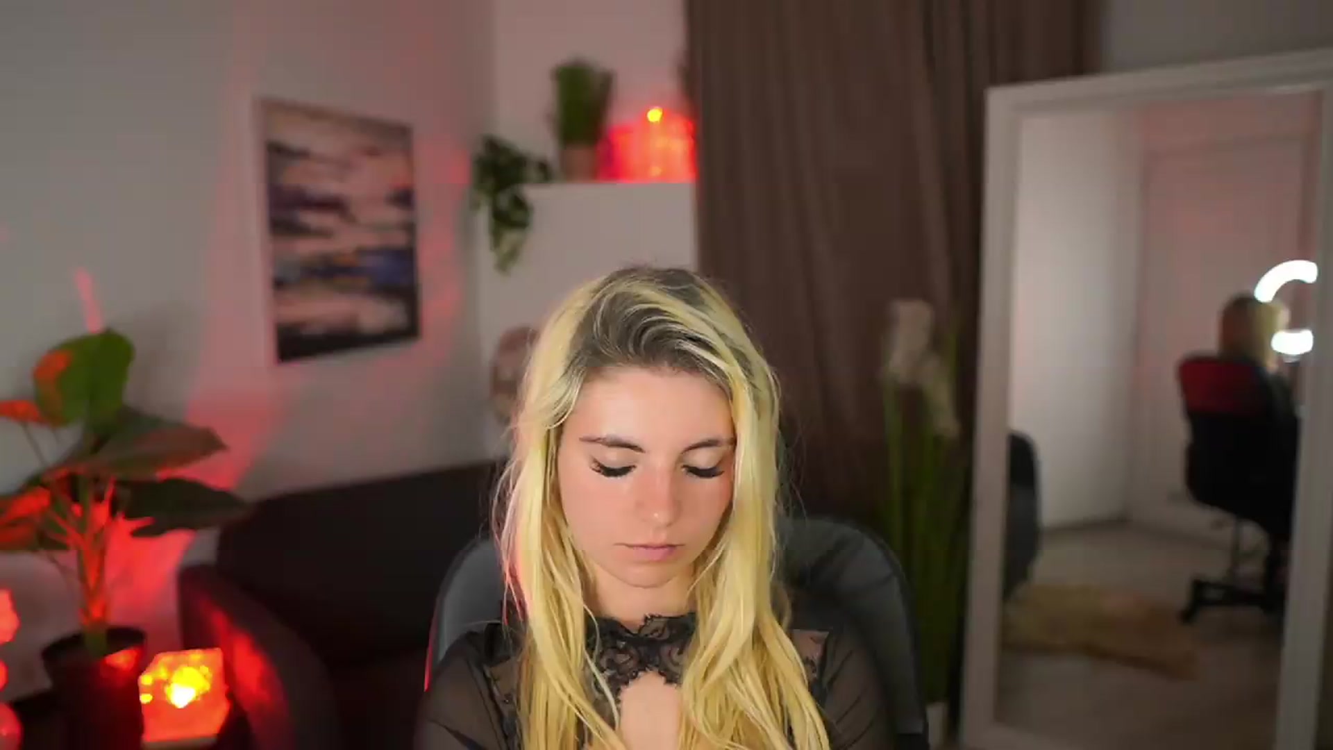 Gallery image thumbnail from Jetpearl74's myfreecams stream on, 05/13/2026, 23:27 image 17 of 20
