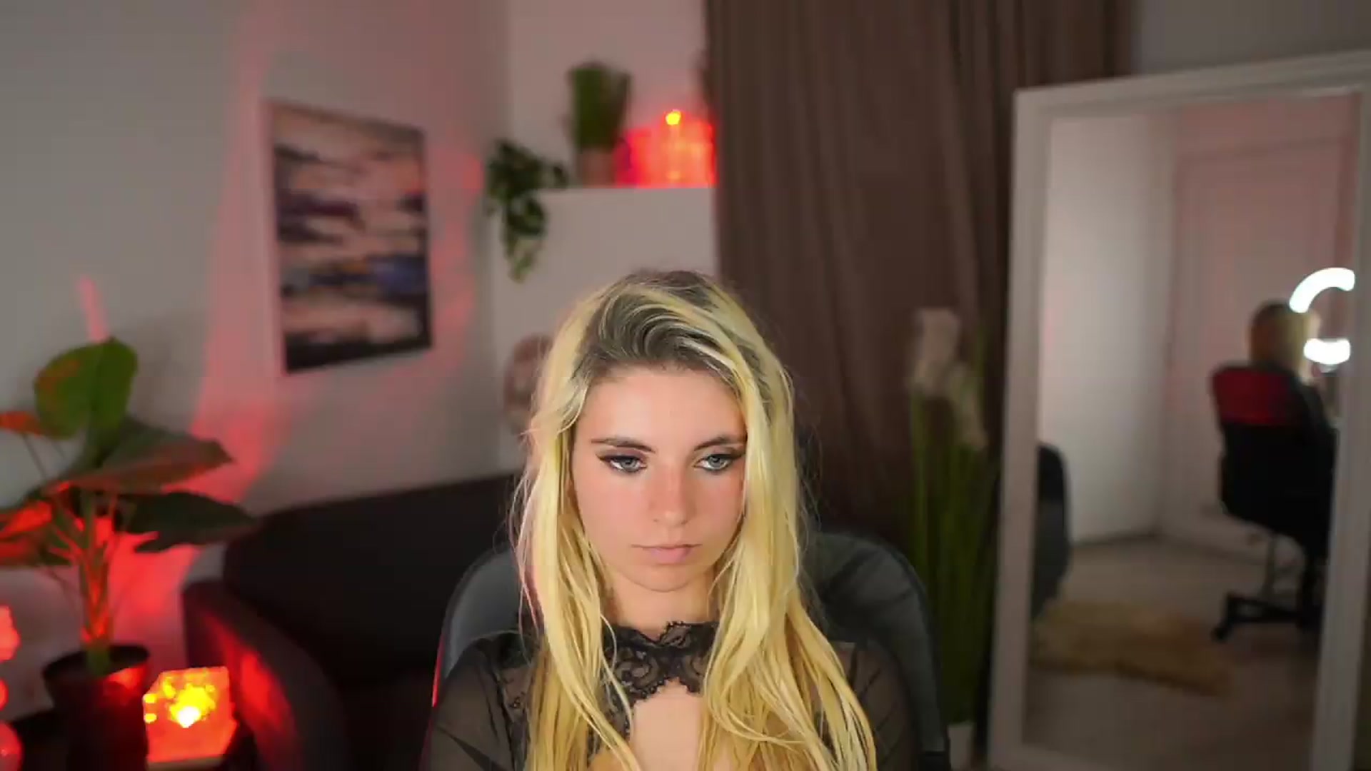 Gallery image thumbnail from Jetpearl74's myfreecams stream on, 05/13/2026, 23:27 image 16 of 20