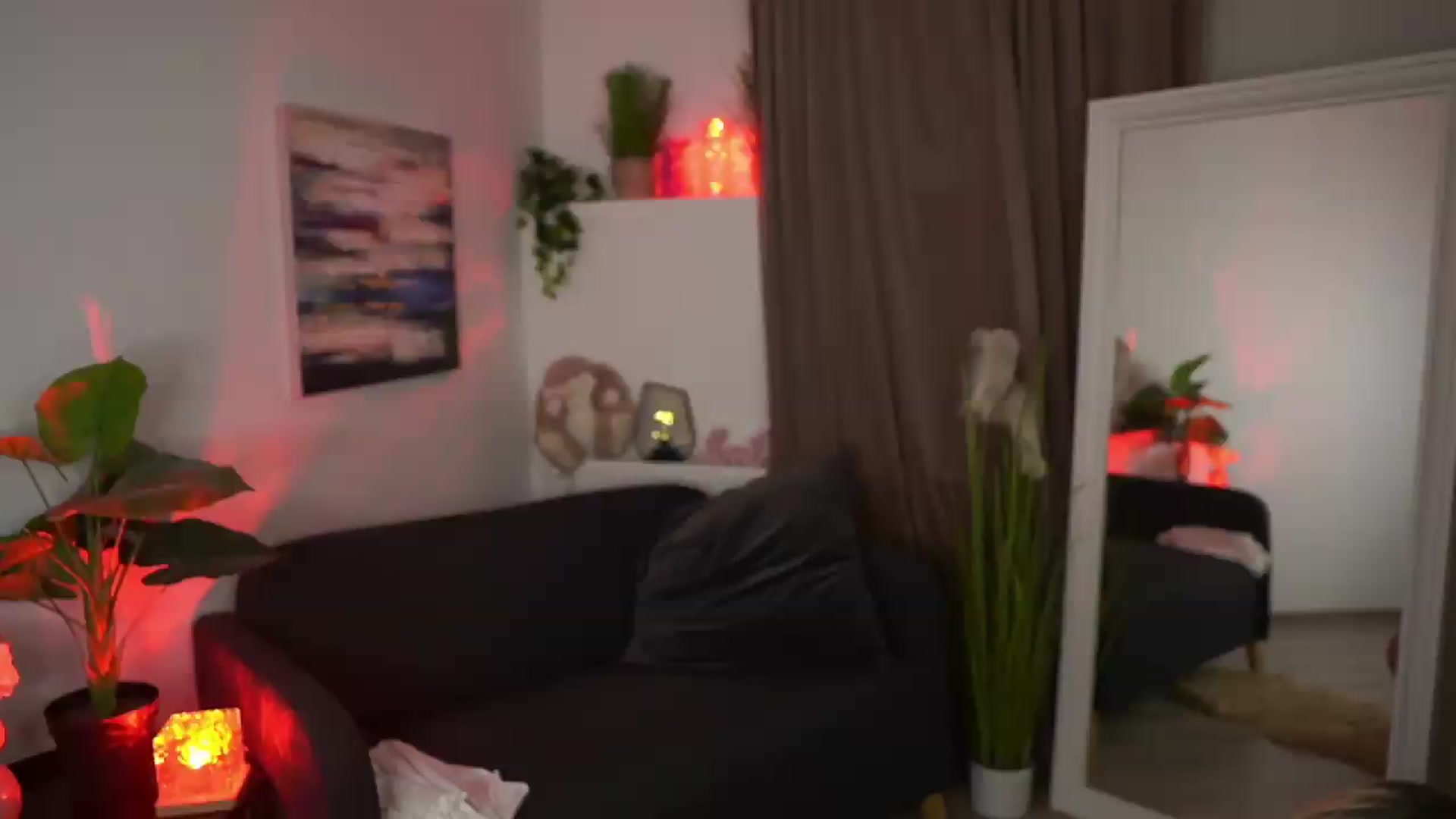 Gallery image thumbnail from Jetpearl74's myfreecams stream on, 05/14/2026, 22:00 image 18 of 20