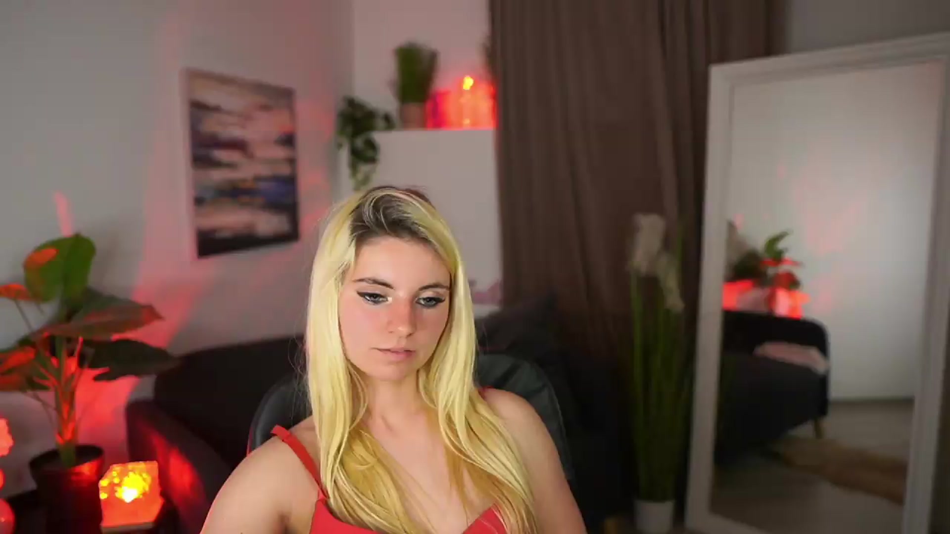 Gallery image thumbnail from Jetpearl74's myfreecams stream on, 05/14/2026, 22:00 image 20 of 20