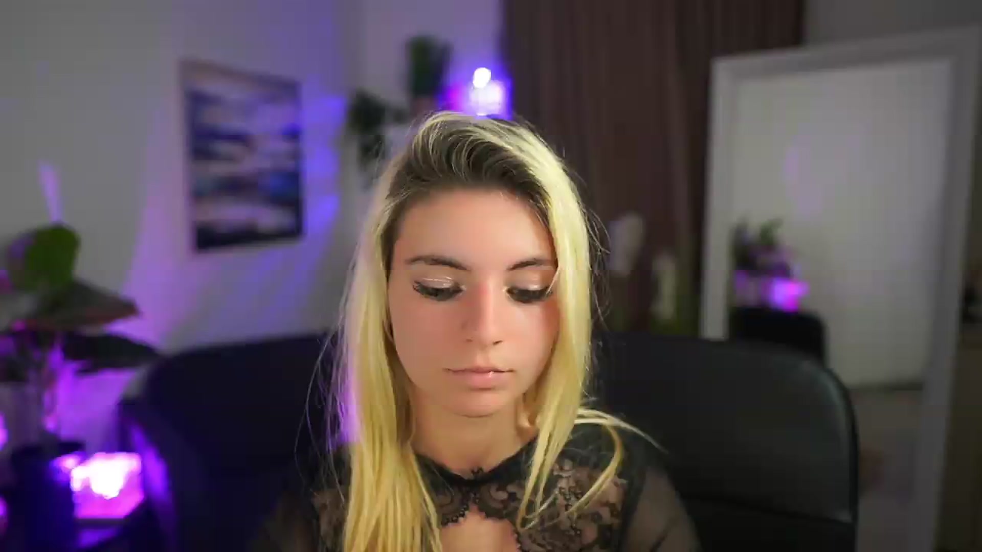 Gallery image thumbnail from Jetpearl74's myfreecams stream on, 05/20/2026, 20:02 image 11 of 20