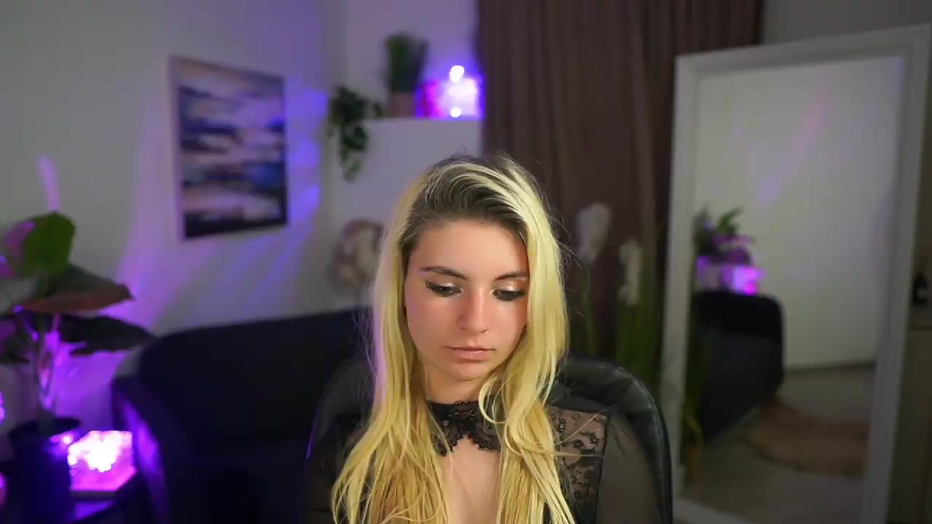 Gallery image thumbnail from Jetpearl74's myfreecams stream on, 05/20/2026, 21:34 image 2 of 20