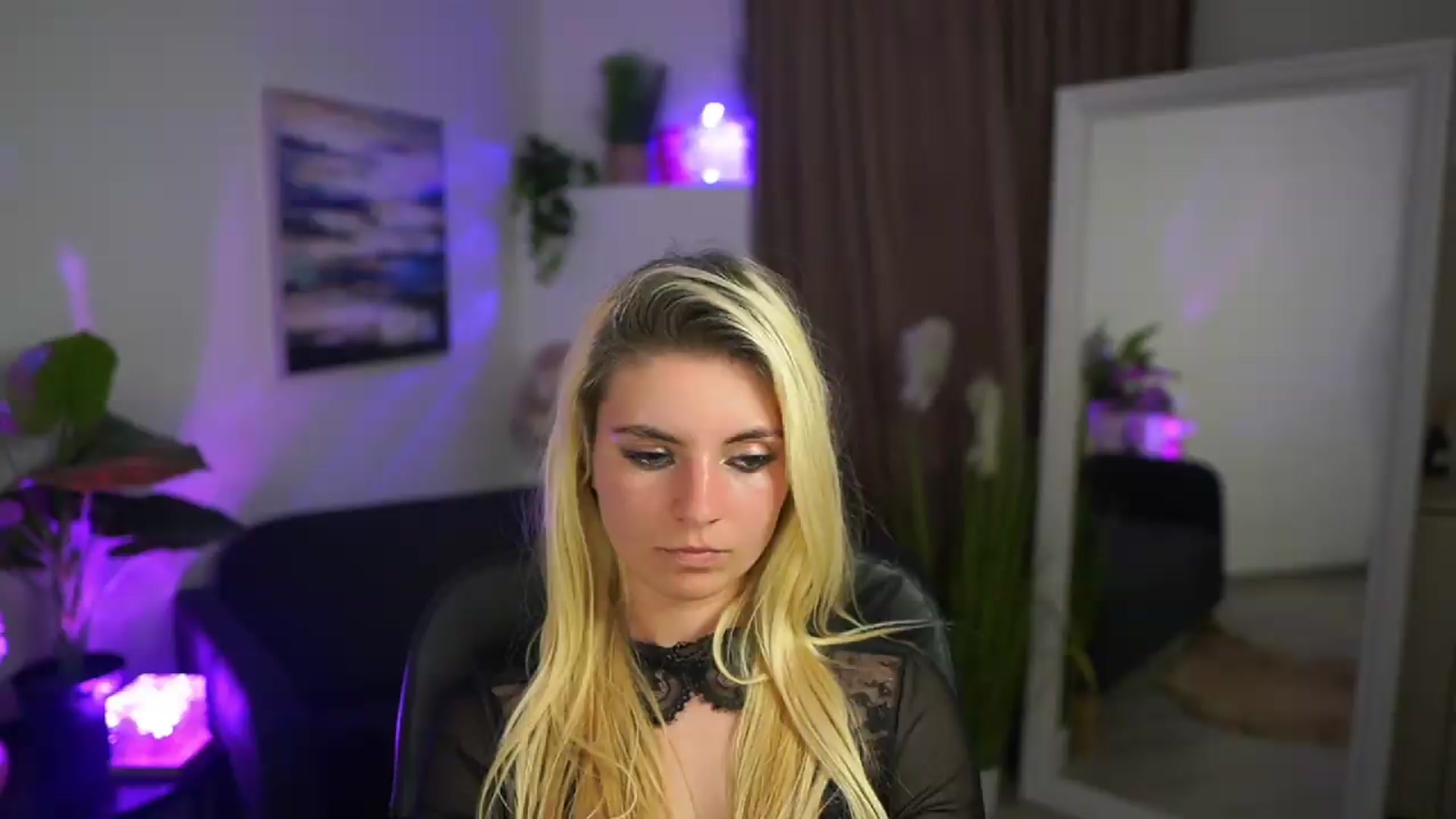 Gallery image thumbnail from Jetpearl74's myfreecams stream on, 05/20/2026, 21:34 image 8 of 20
