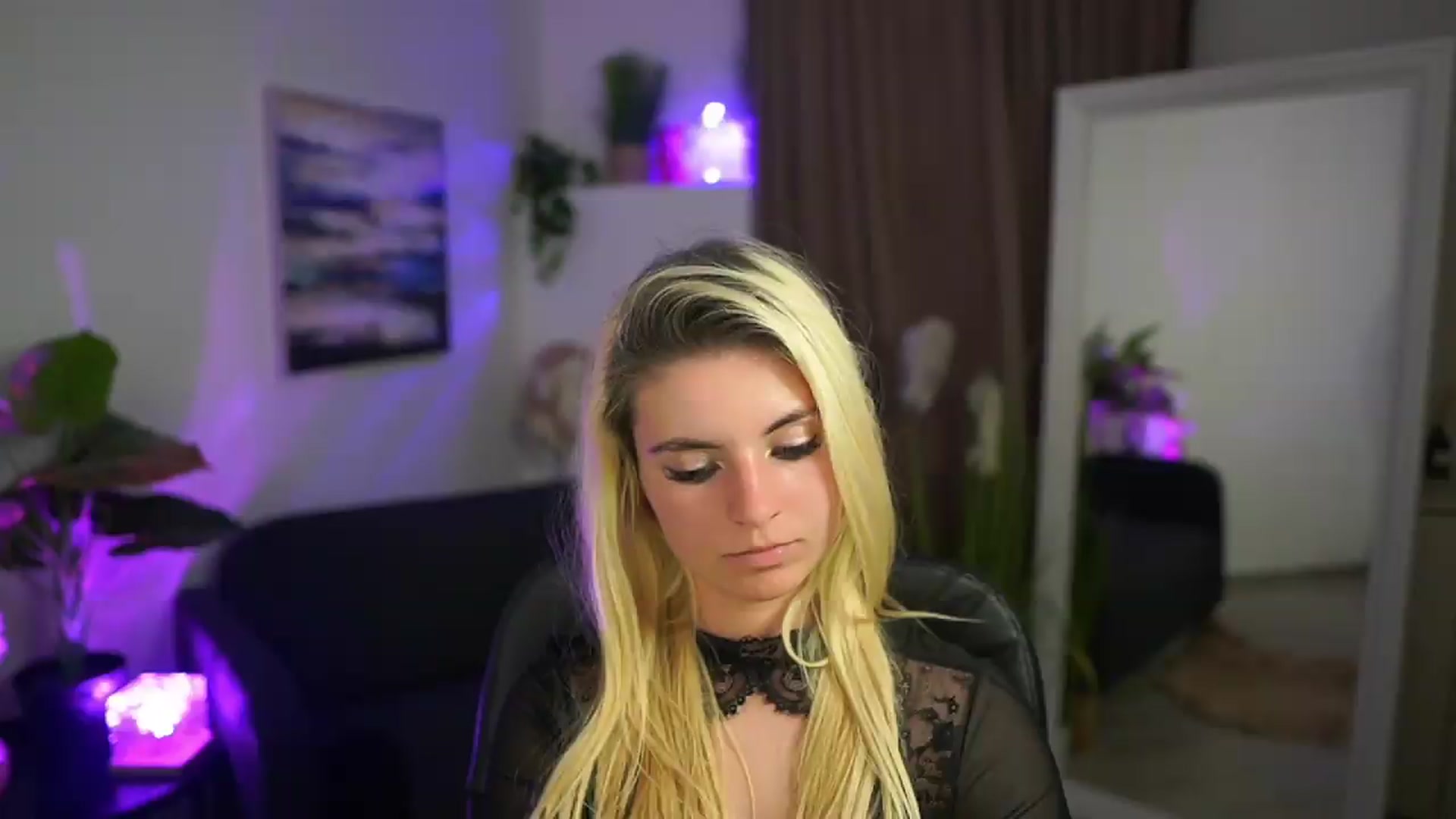 Gallery image thumbnail from Jetpearl74's myfreecams stream on, 05/20/2026, 21:34 image 4 of 20