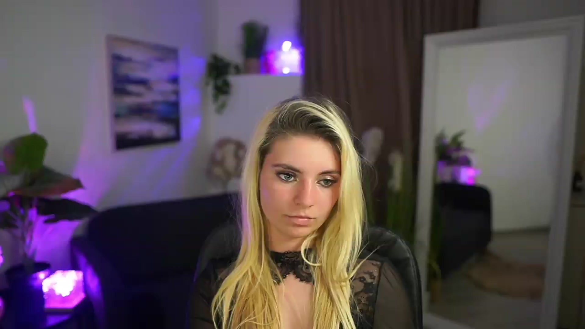 Gallery image thumbnail from Jetpearl74's myfreecams stream on, 05/20/2026, 21:34 image 1 of 20