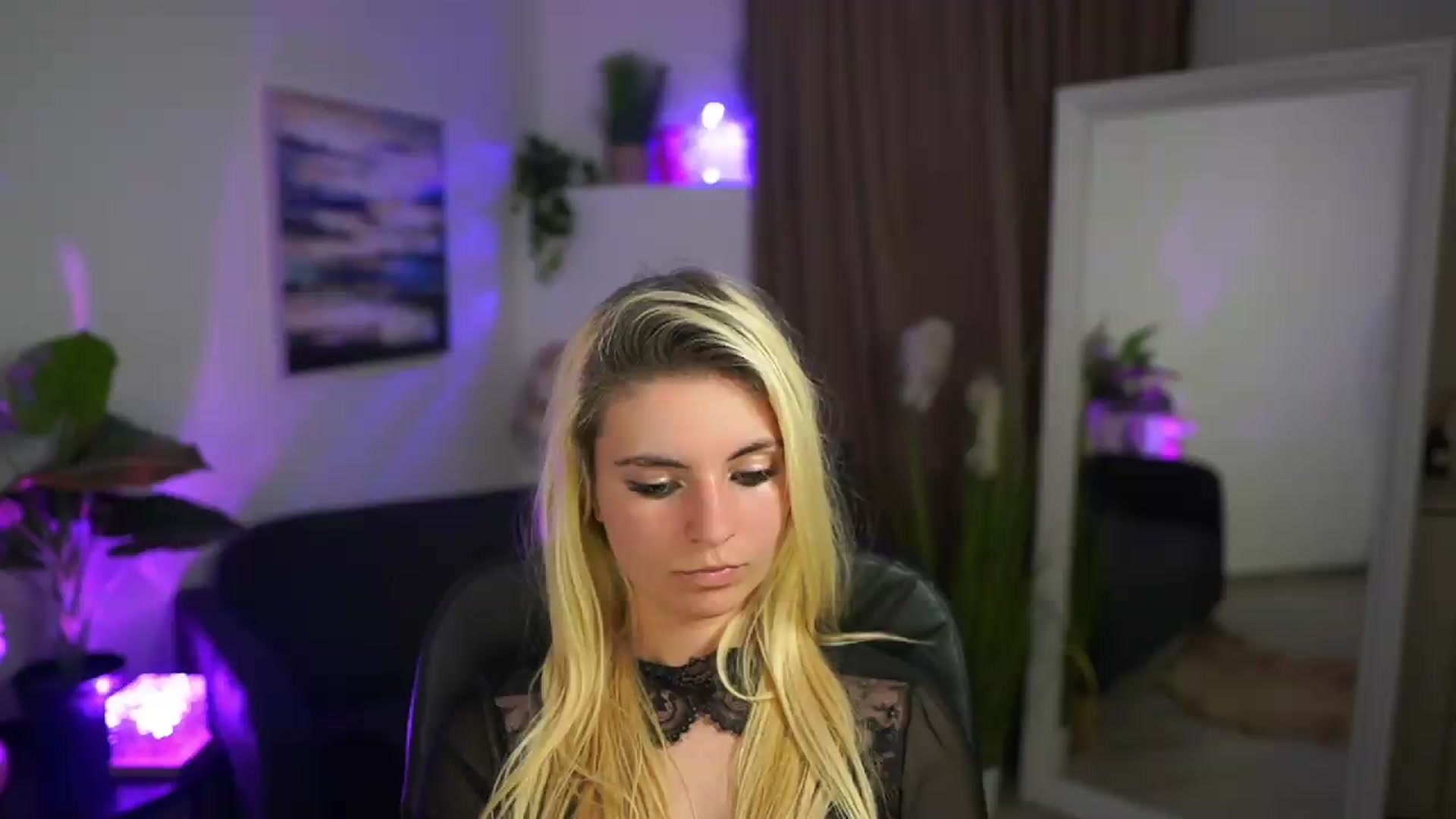 Gallery image thumbnail from Jetpearl74's myfreecams stream on, 05/20/2026, 21:34 image 10 of 20