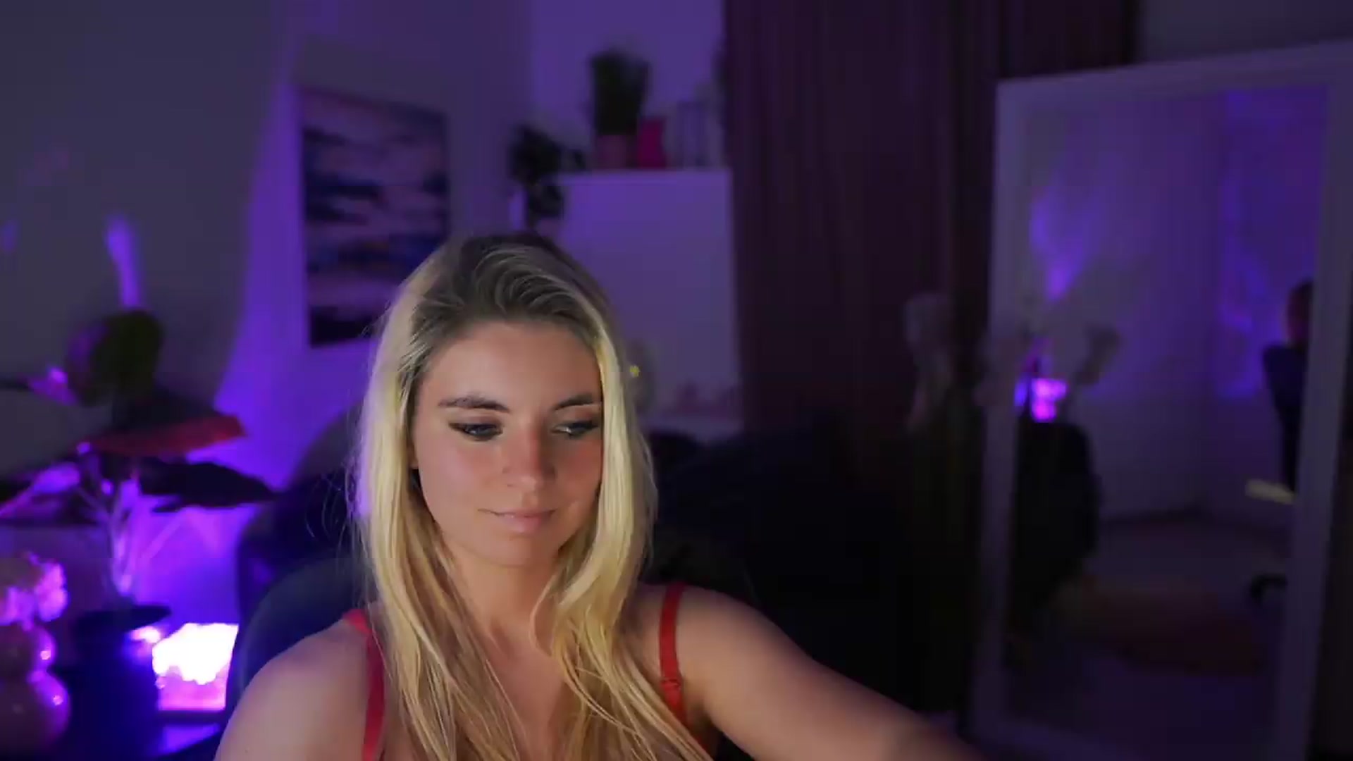 Gallery image thumbnail from Jetpearl74's myfreecams stream on, 05/21/2026, 21:22 image 20 of 20