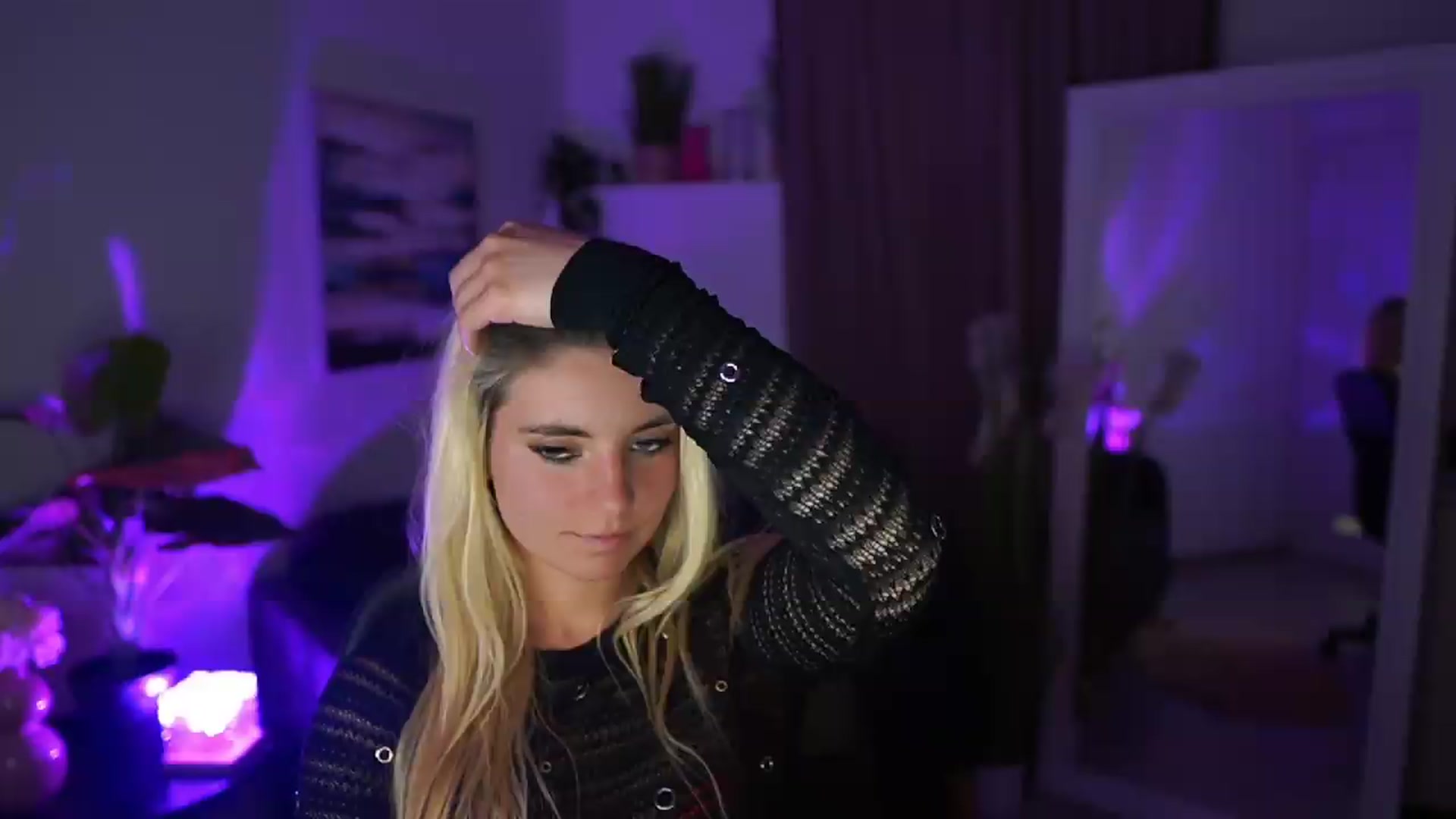 Gallery image thumbnail from Jetpearl74's myfreecams stream on, 05/21/2026, 22:20 image 10 of 20