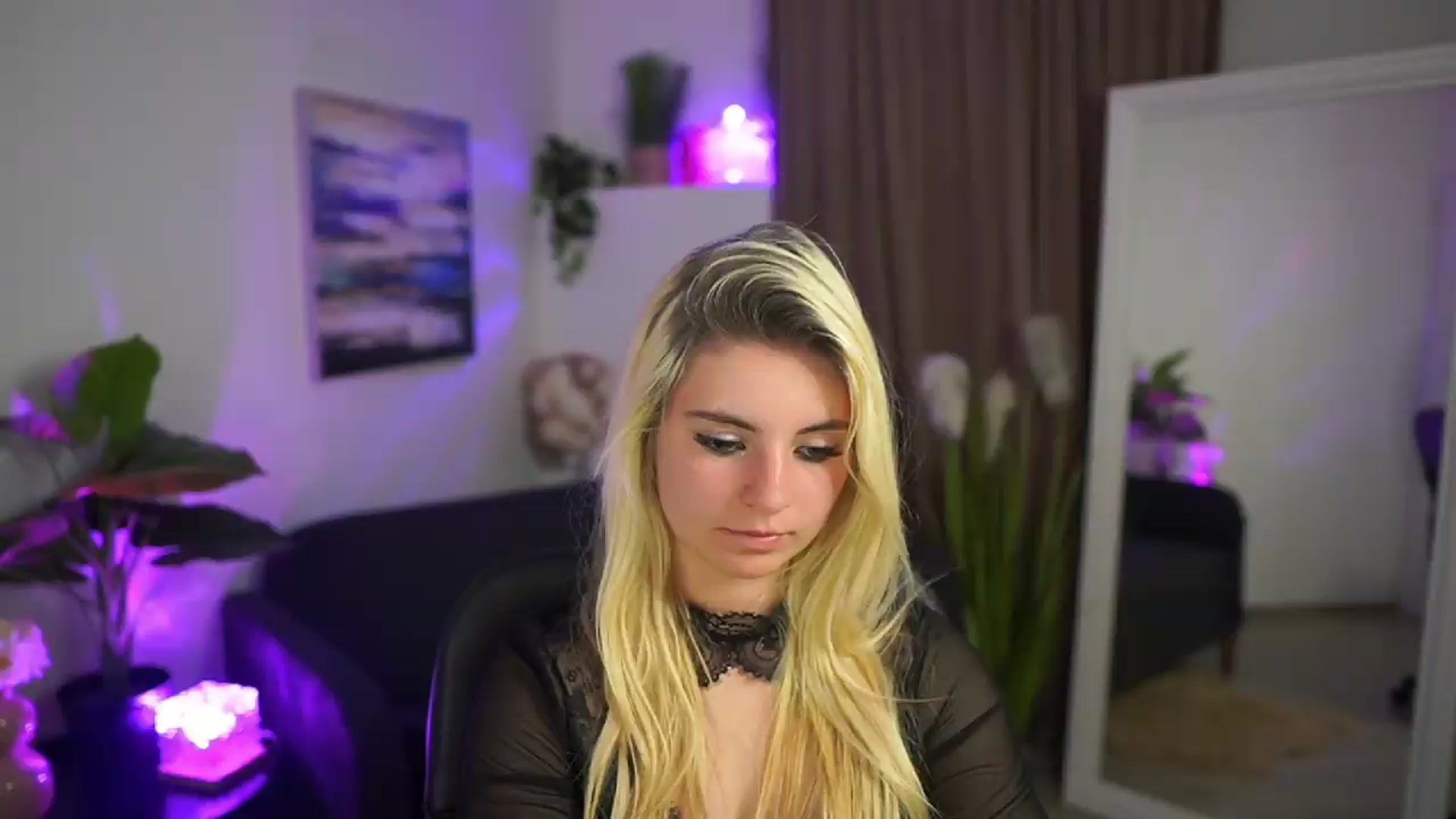 Gallery image thumbnail from Jetpearl74's myfreecams stream on, 05/24/2026, 20:59 image 18 of 20