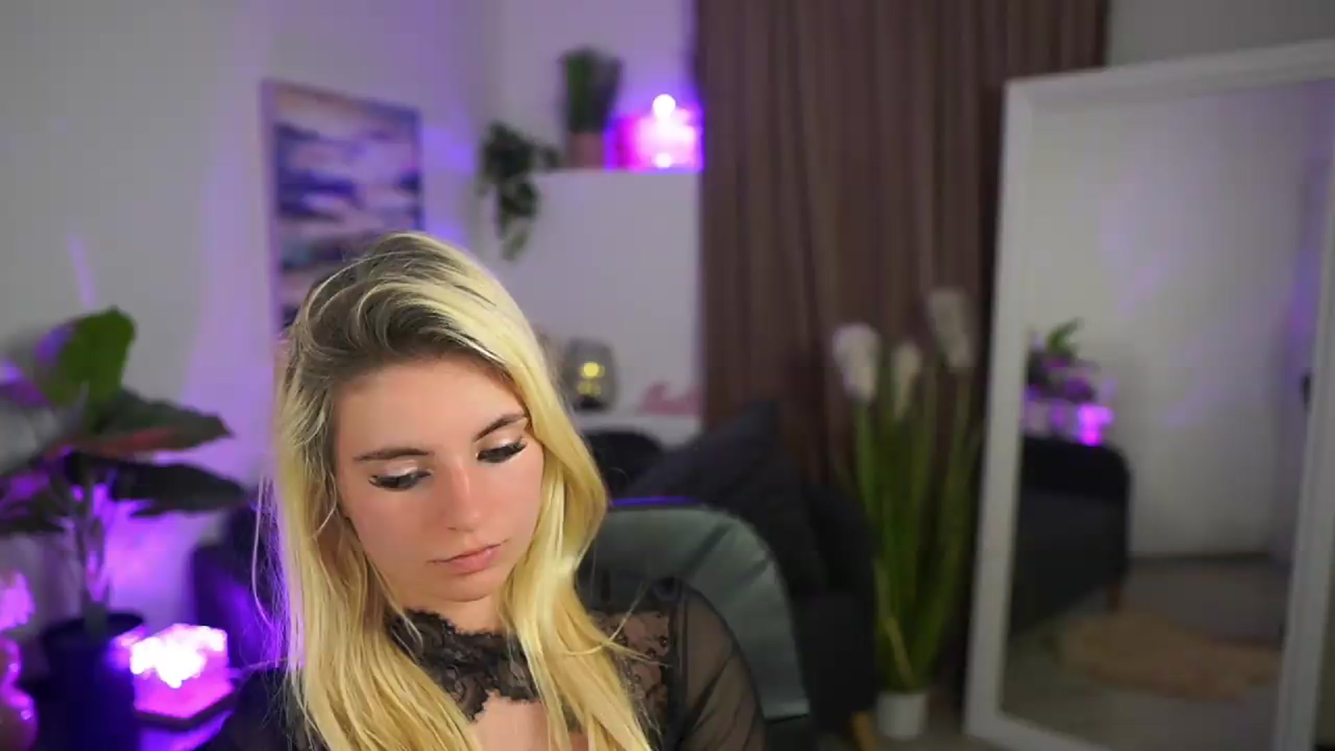 Gallery image thumbnail from Jetpearl74's myfreecams stream on, 05/24/2026, 22:00 image 15 of 20