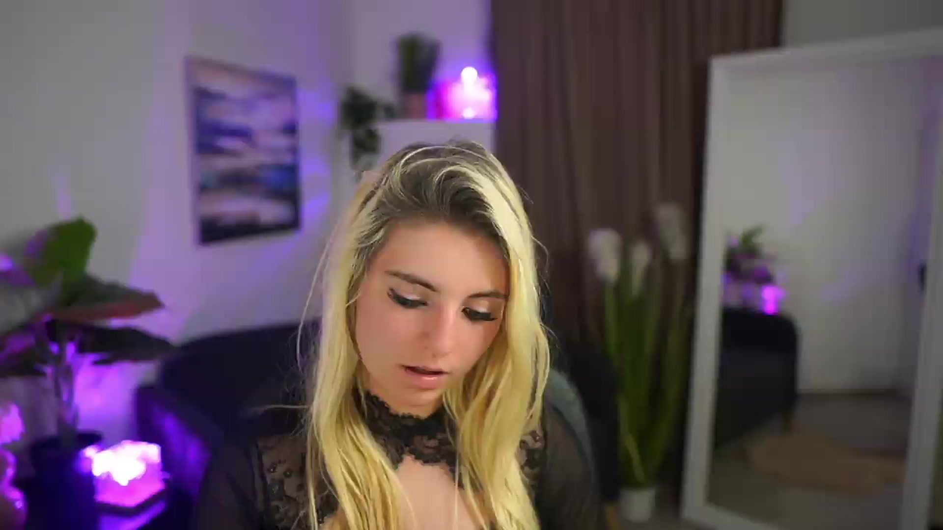 Gallery image thumbnail from Jetpearl74's myfreecams stream on, 05/24/2026, 22:00 image 14 of 20