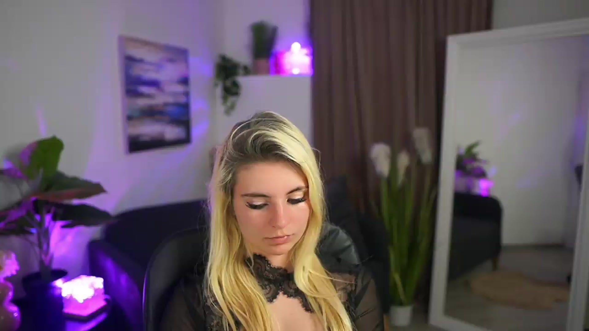 Gallery image thumbnail from Jetpearl74's myfreecams stream on, 05/24/2026, 22:00 image 5 of 20