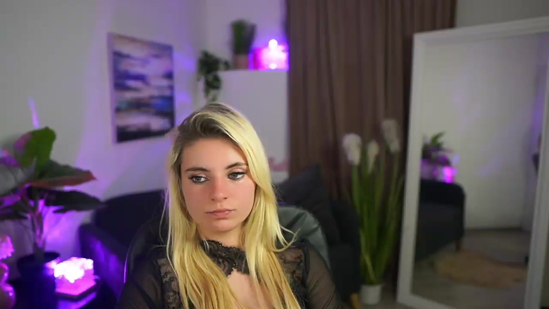 Gallery image thumbnail from Jetpearl74's myfreecams stream on, 05/24/2026, 22:00 image 18 of 20