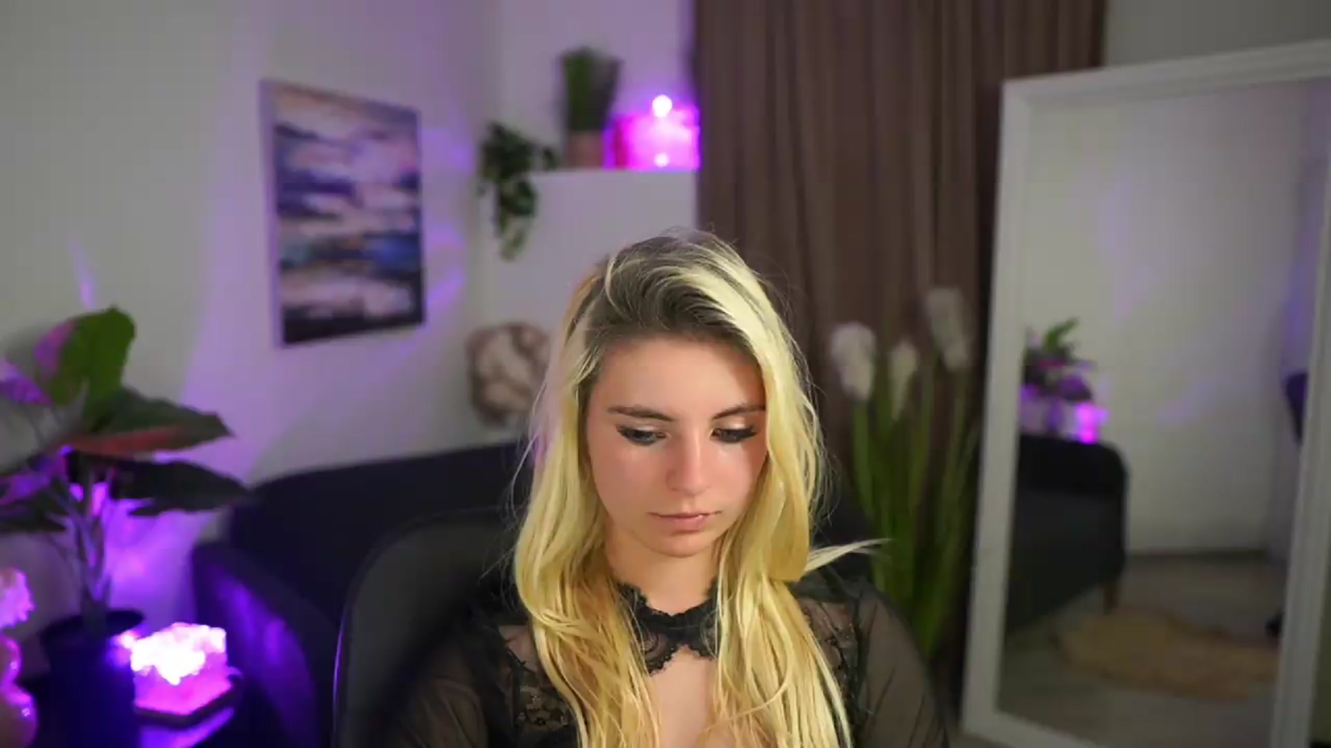 Gallery image thumbnail from Jetpearl74's myfreecams stream on, 05/24/2026, 23:39 image 16 of 20