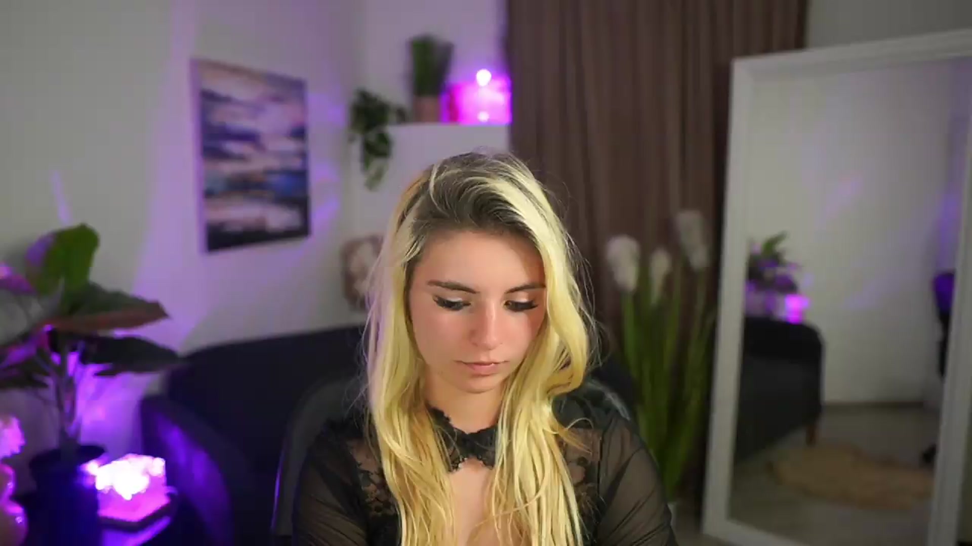 Gallery image thumbnail from Jetpearl74's myfreecams stream on, 05/24/2026, 23:39 image 17 of 20