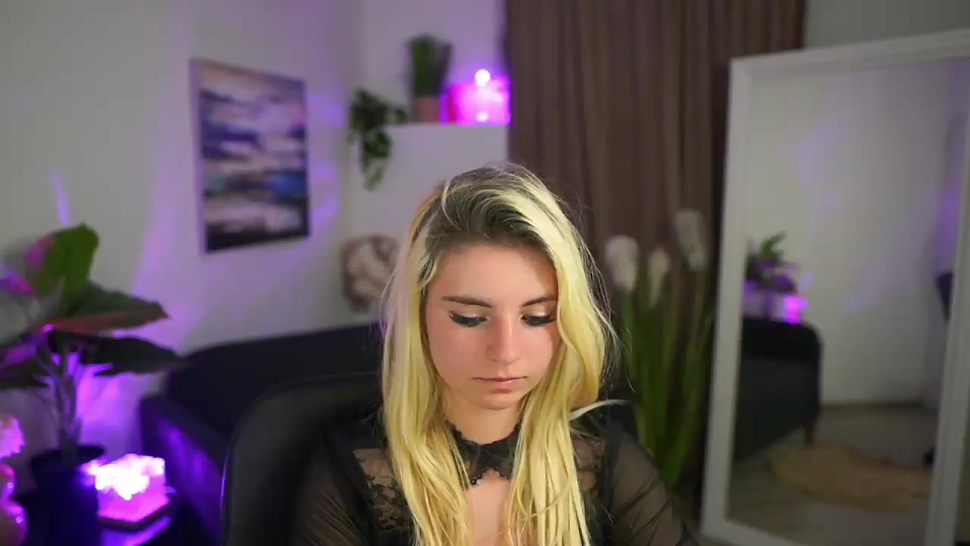 Gallery image thumbnail from Jetpearl74's myfreecams stream on, 05/24/2026, 23:39 image 14 of 20