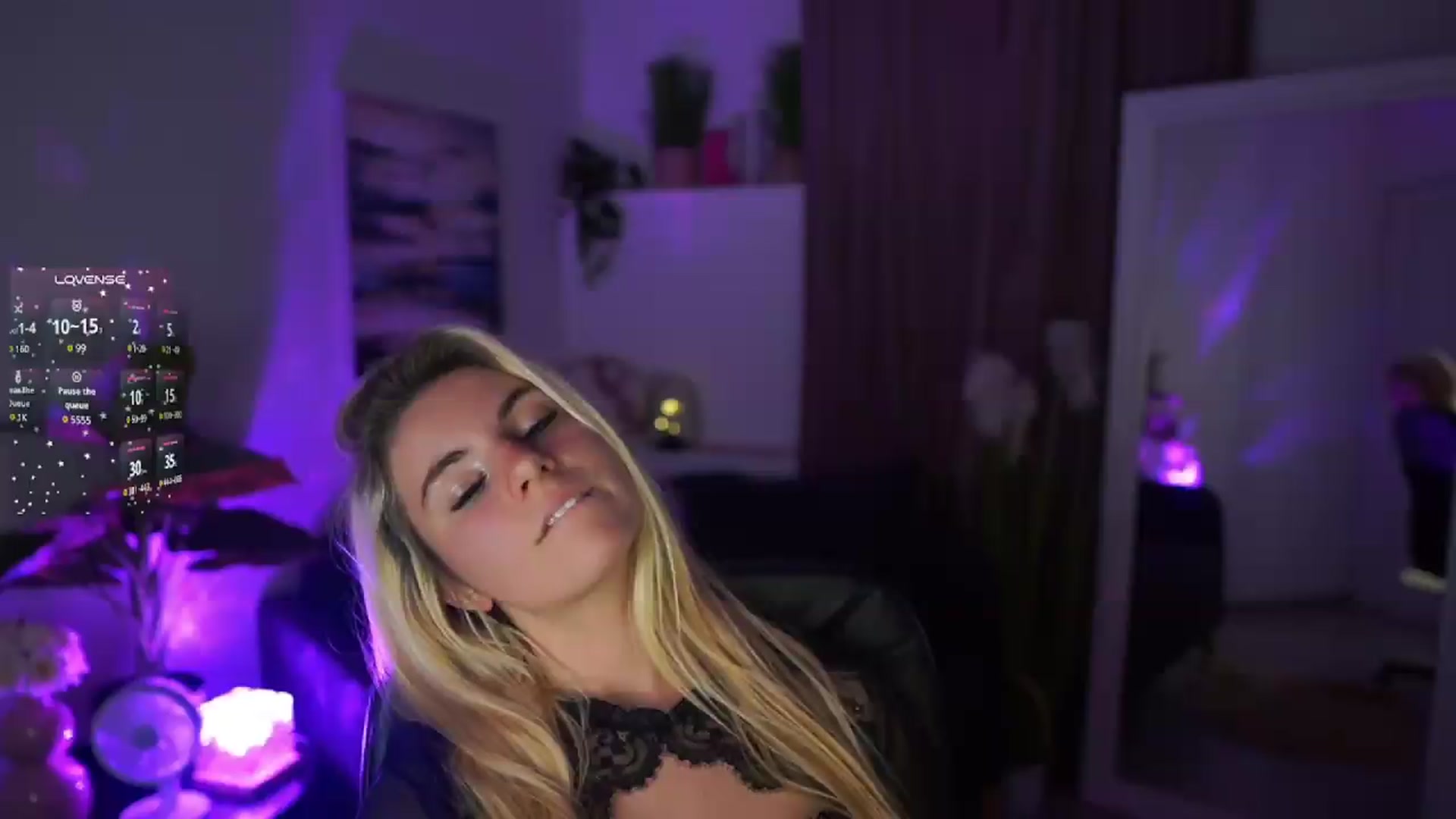 Gallery image thumbnail from Jetpearl74's myfreecams stream on, 05/28/2026, 24:43 image 7 of 20