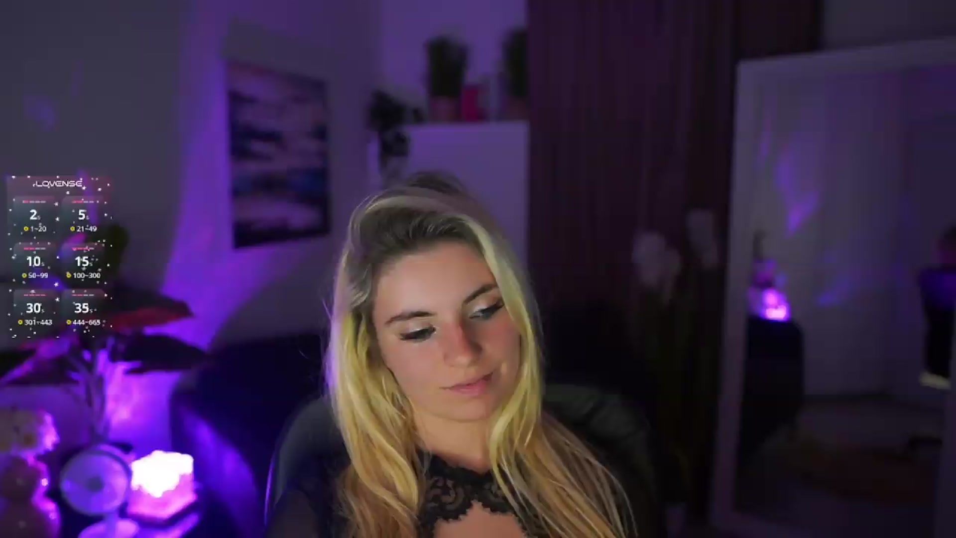 Gallery image thumbnail from Jetpearl74's myfreecams stream on, 05/28/2026, 24:43 image 6 of 20