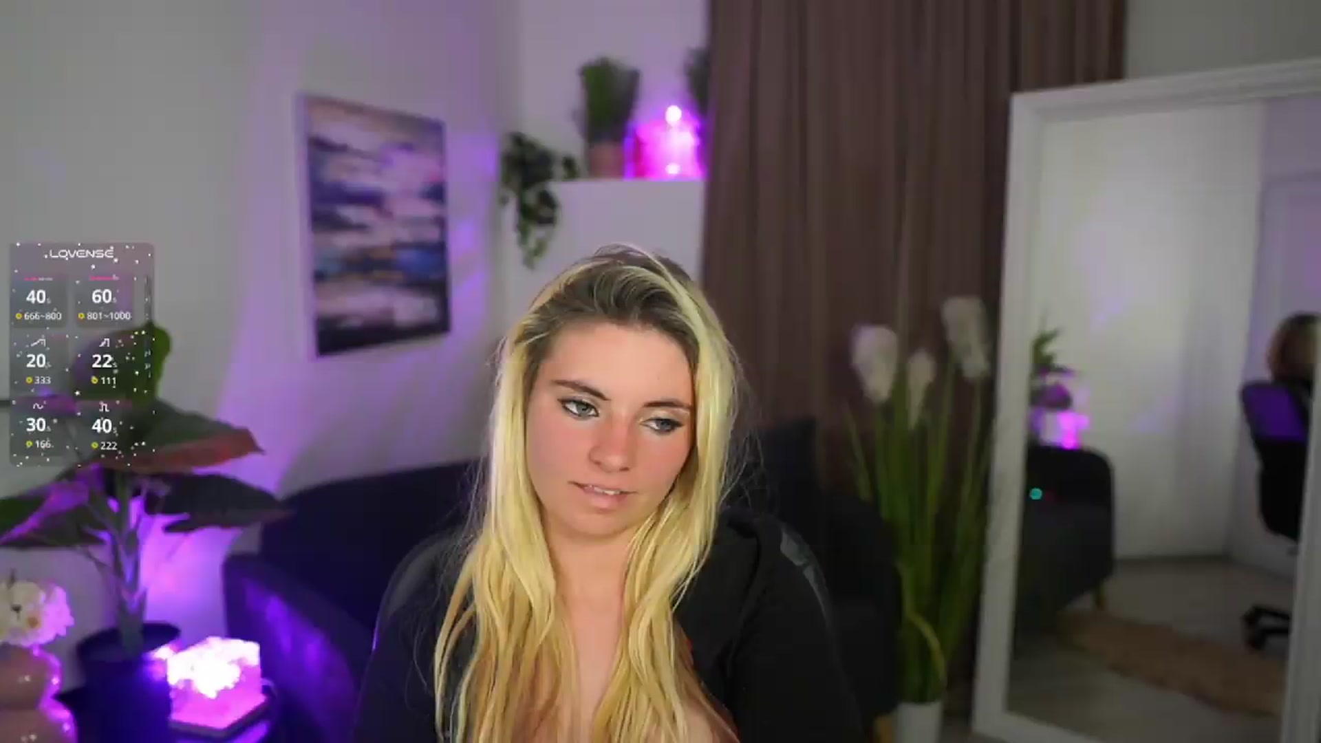 Gallery image thumbnail from Jetpearl74's myfreecams stream on, 05/30/2026, 24:00 image 4 of 20