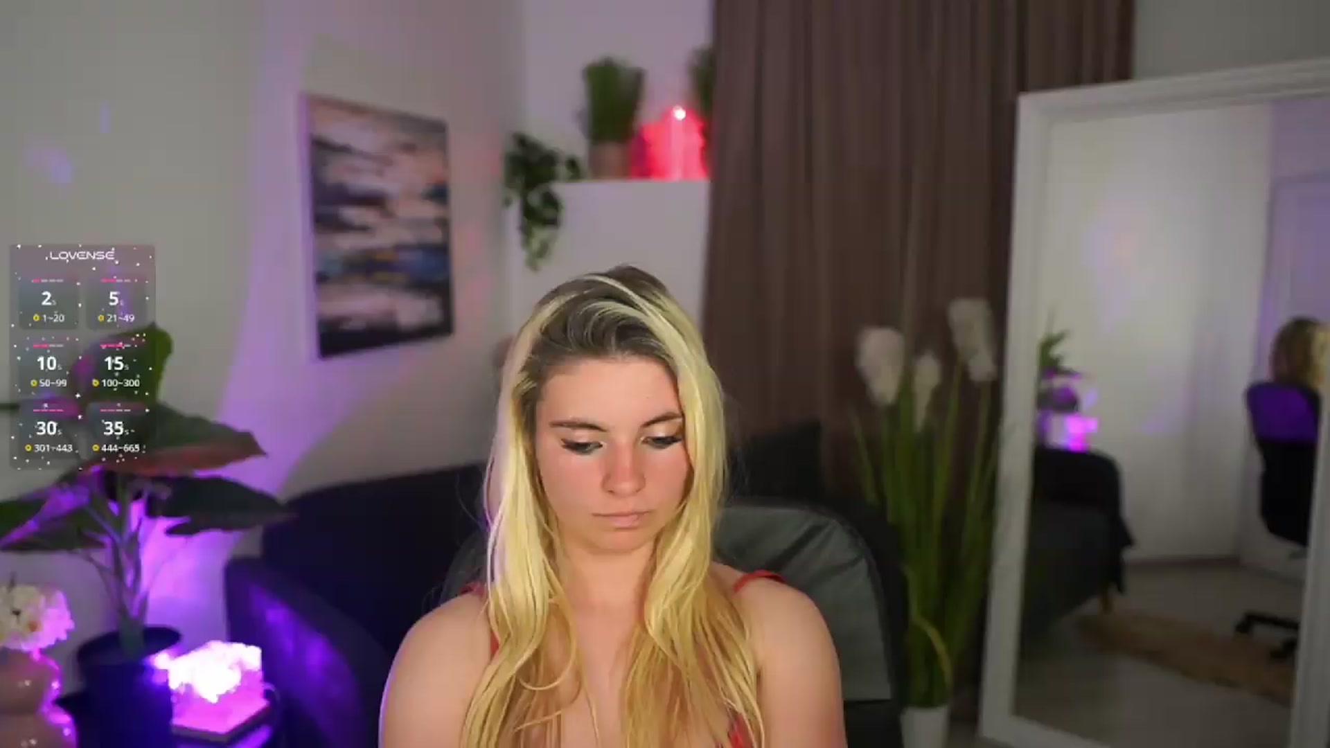 Gallery image thumbnail from Jetpearl74's myfreecams stream on, 05/30/2026, 24:24 image 15 of 20