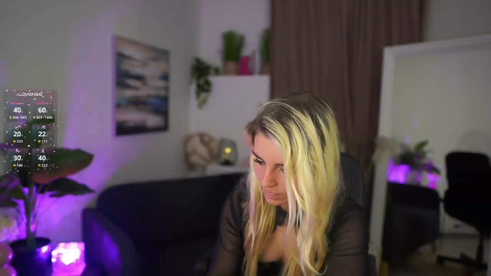 Gallery image thumbnail from Jetpearl74's myfreecams stream on, 06/13/2026, 23:12 image 18 of 20