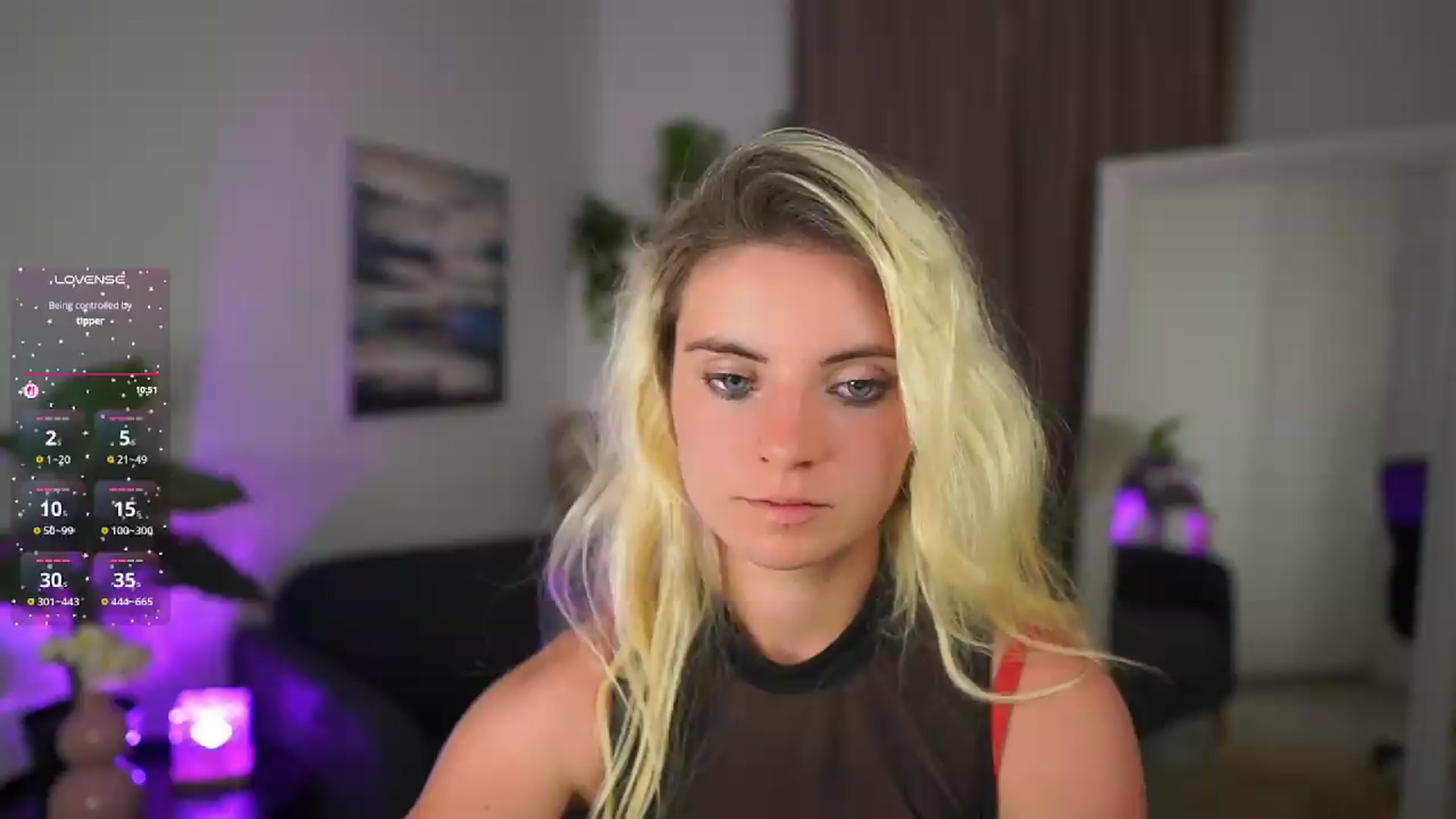 Gallery image thumbnail from Jetpearl74's myfreecams stream on, 06/26/2026, 24:28 image 18 of 20