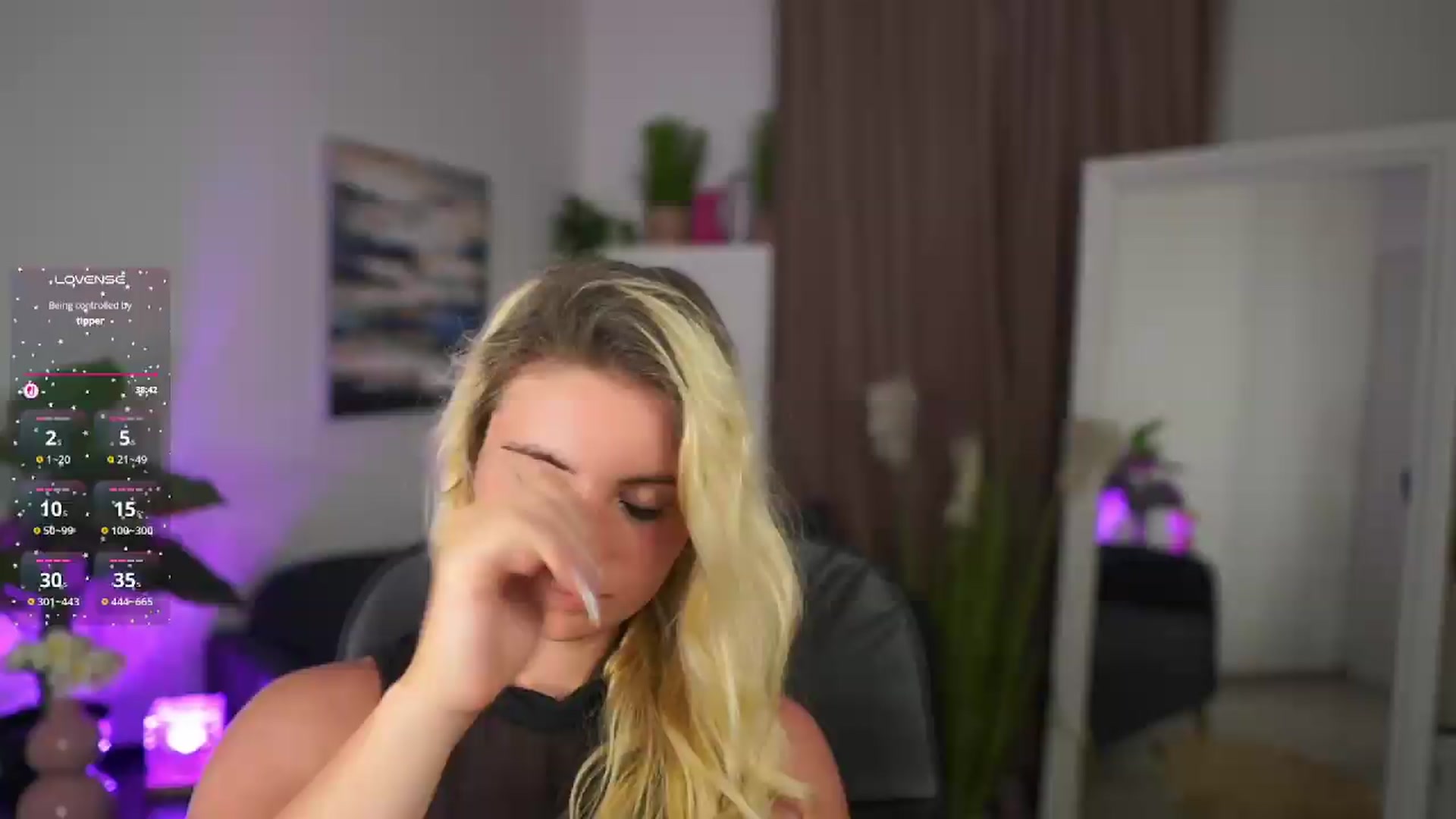Gallery image thumbnail from Jetpearl74's myfreecams stream on, 06/26/2026, 01:05 image 11 of 20