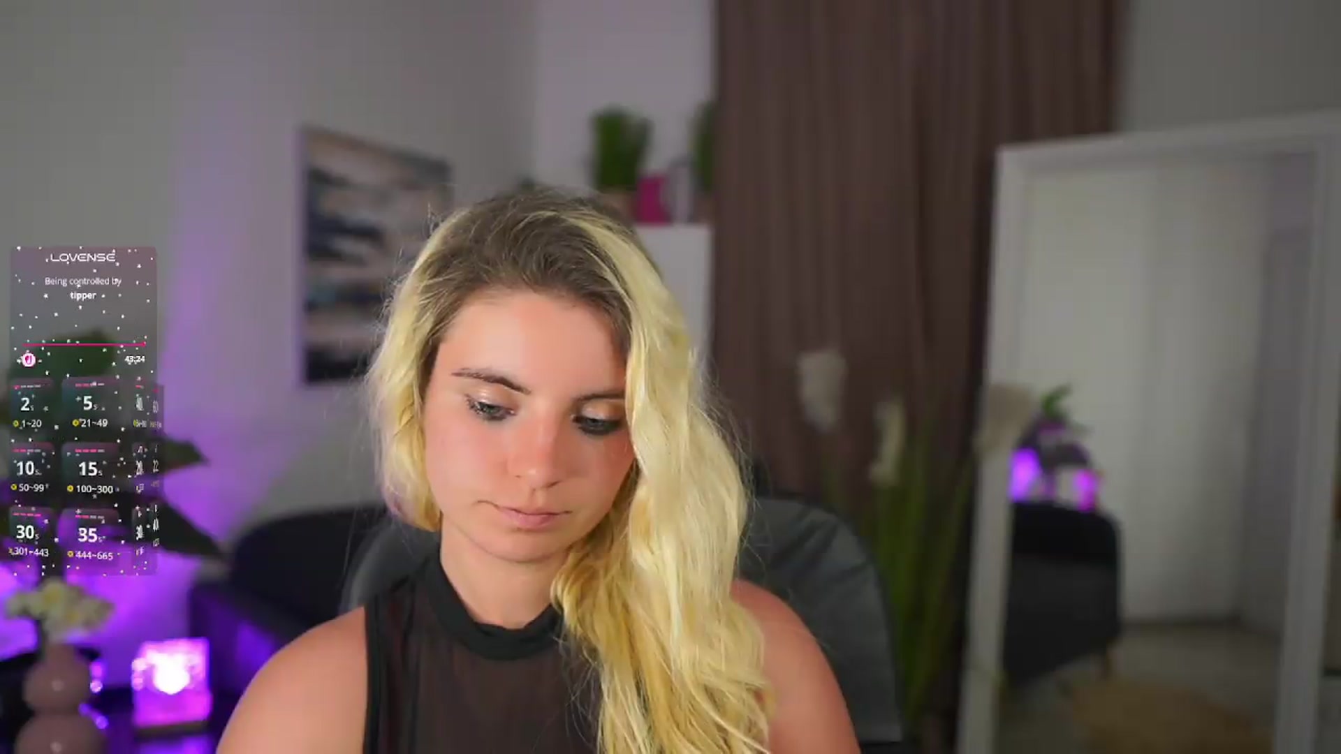 Gallery image thumbnail from Jetpearl74's myfreecams stream on, 06/26/2026, 01:05 image 15 of 20