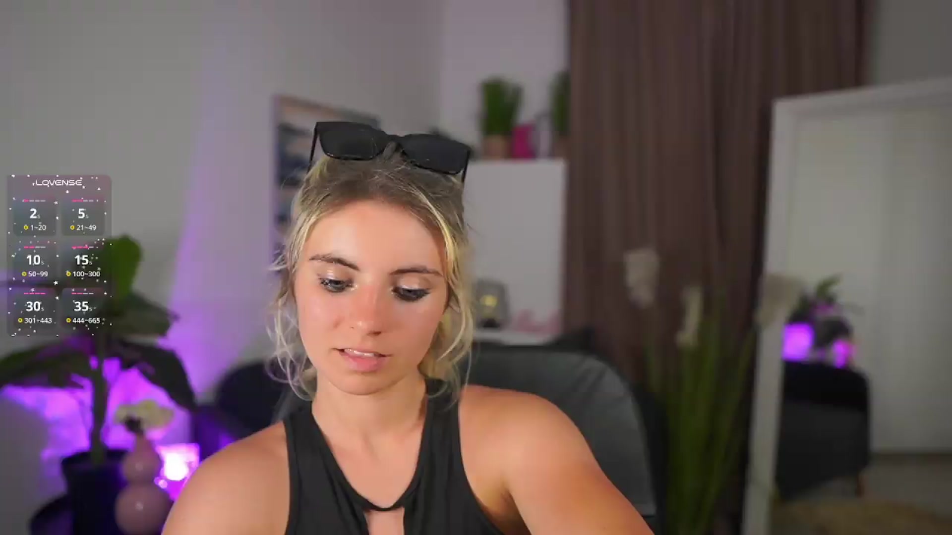 Gallery image thumbnail from Jetpearl74's myfreecams stream on, 06/28/2026, 21:17 image 16 of 20