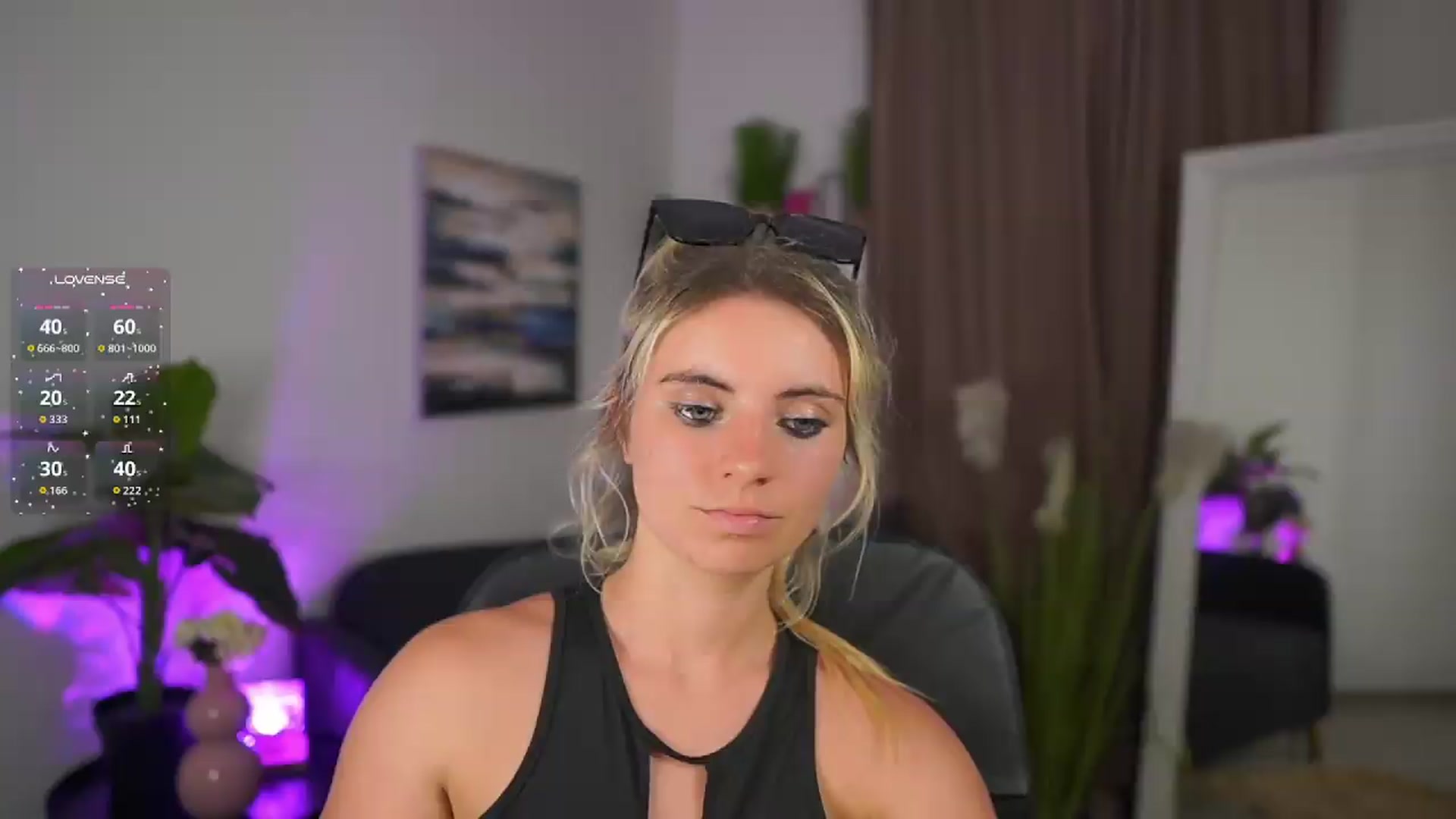 Gallery image thumbnail from Jetpearl74's myfreecams stream on, 06/28/2026, 21:17 image 11 of 20