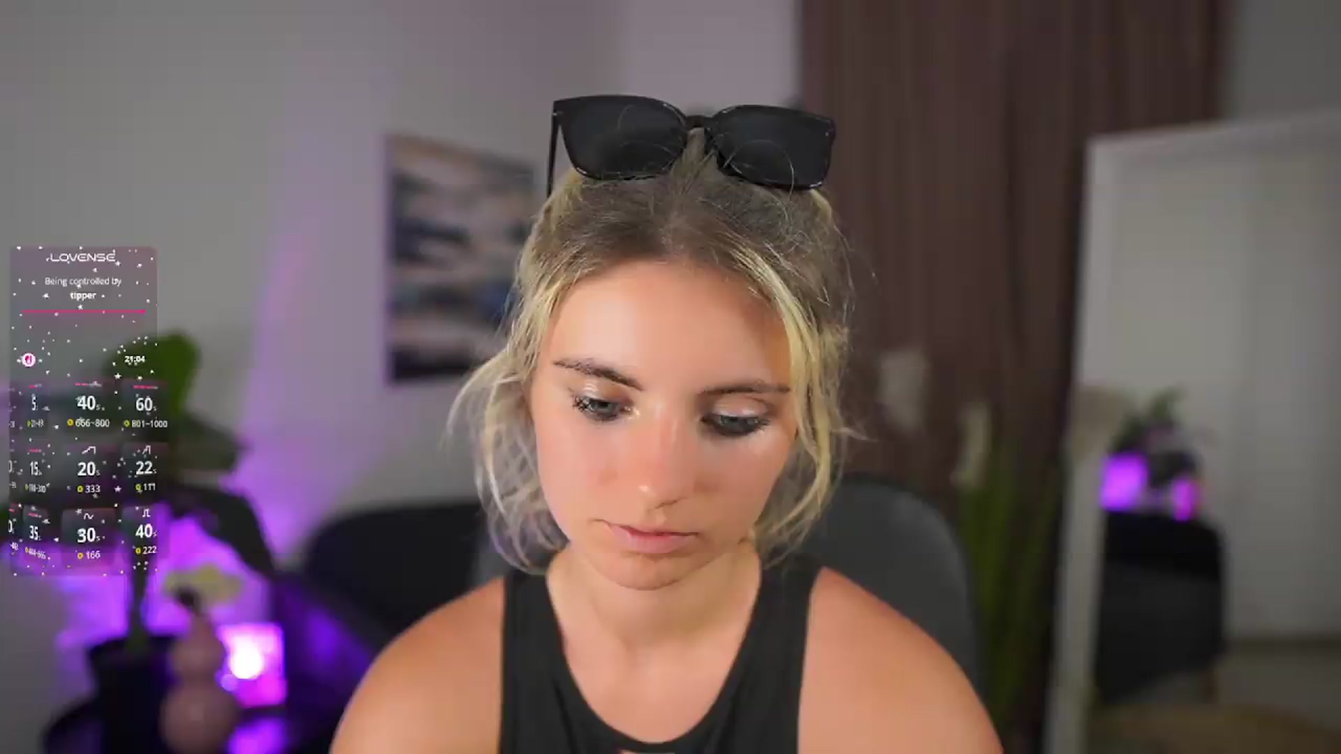 Gallery image thumbnail from Jetpearl74's myfreecams stream on, 06/28/2026, 21:56 image 6 of 20