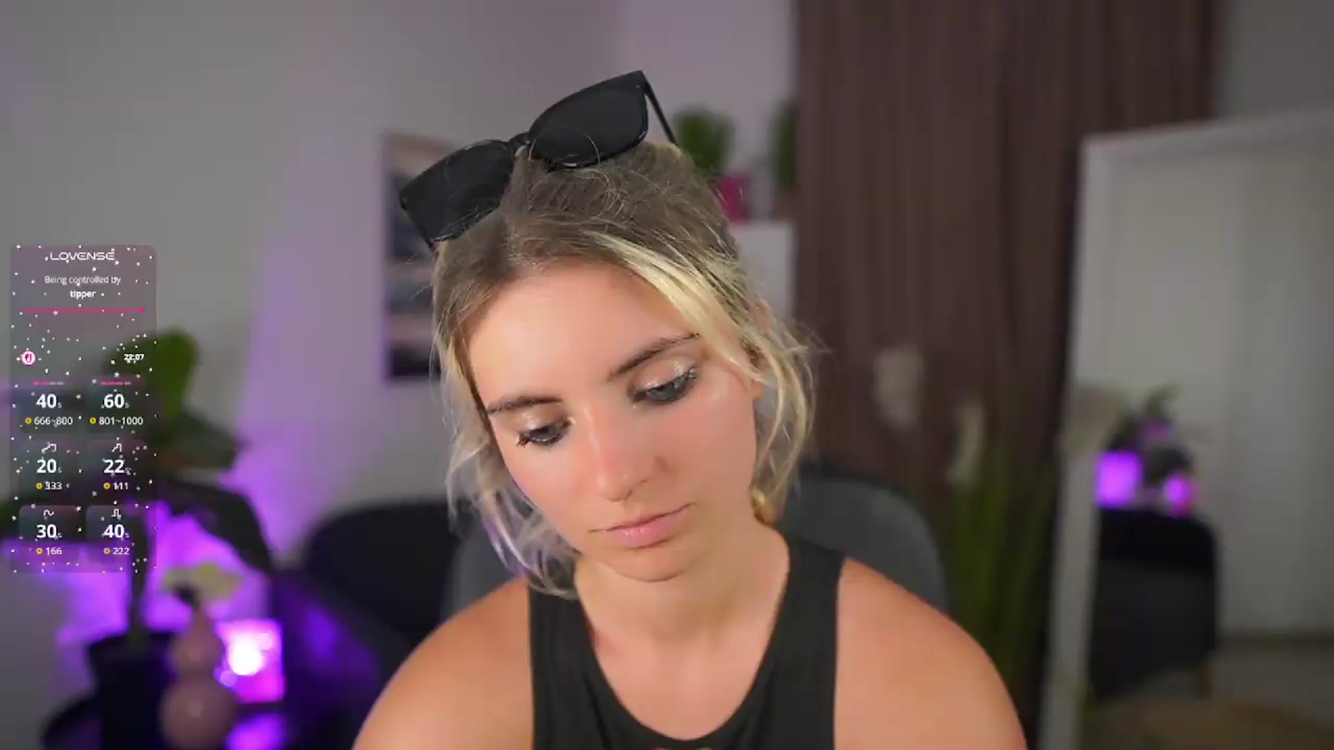 Gallery image thumbnail from Jetpearl74's myfreecams stream on, 06/28/2026, 21:56 image 7 of 20