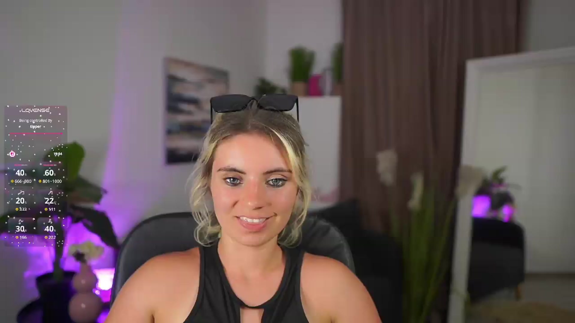 Gallery image thumbnail from Jetpearl74's myfreecams stream on, 06/28/2026, 23:36 image 4 of 20