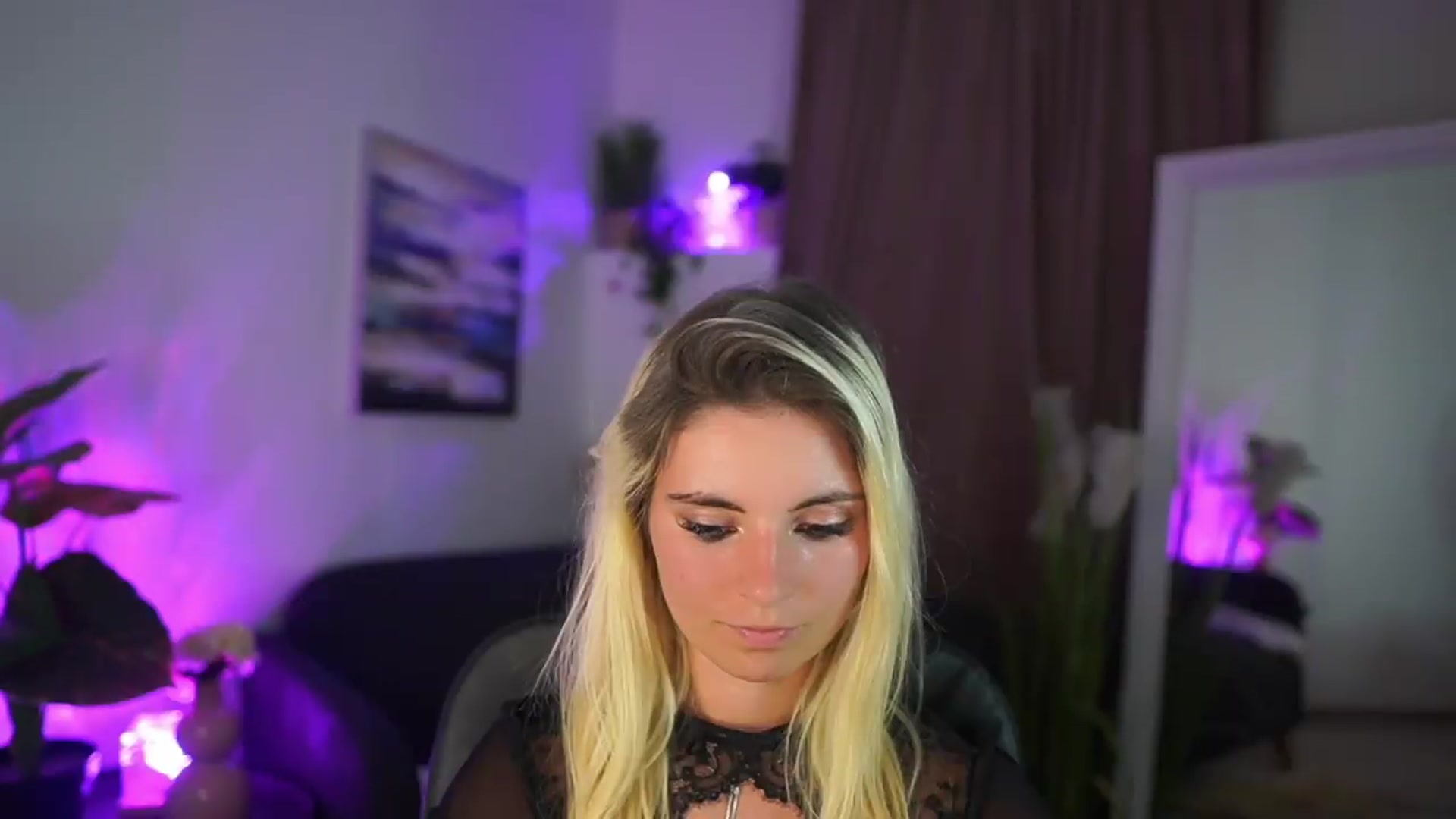 Gallery image thumbnail from Jetpearl74's myfreecams stream on, 07/18/2026, 19:01 image 14 of 20