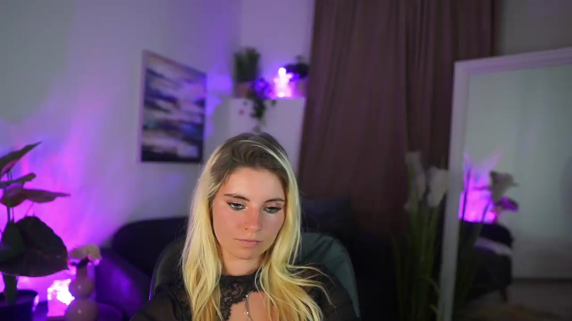 Gallery image thumbnail from Jetpearl74's myfreecams stream on, 07/18/2026, 19:01 image 11 of 20