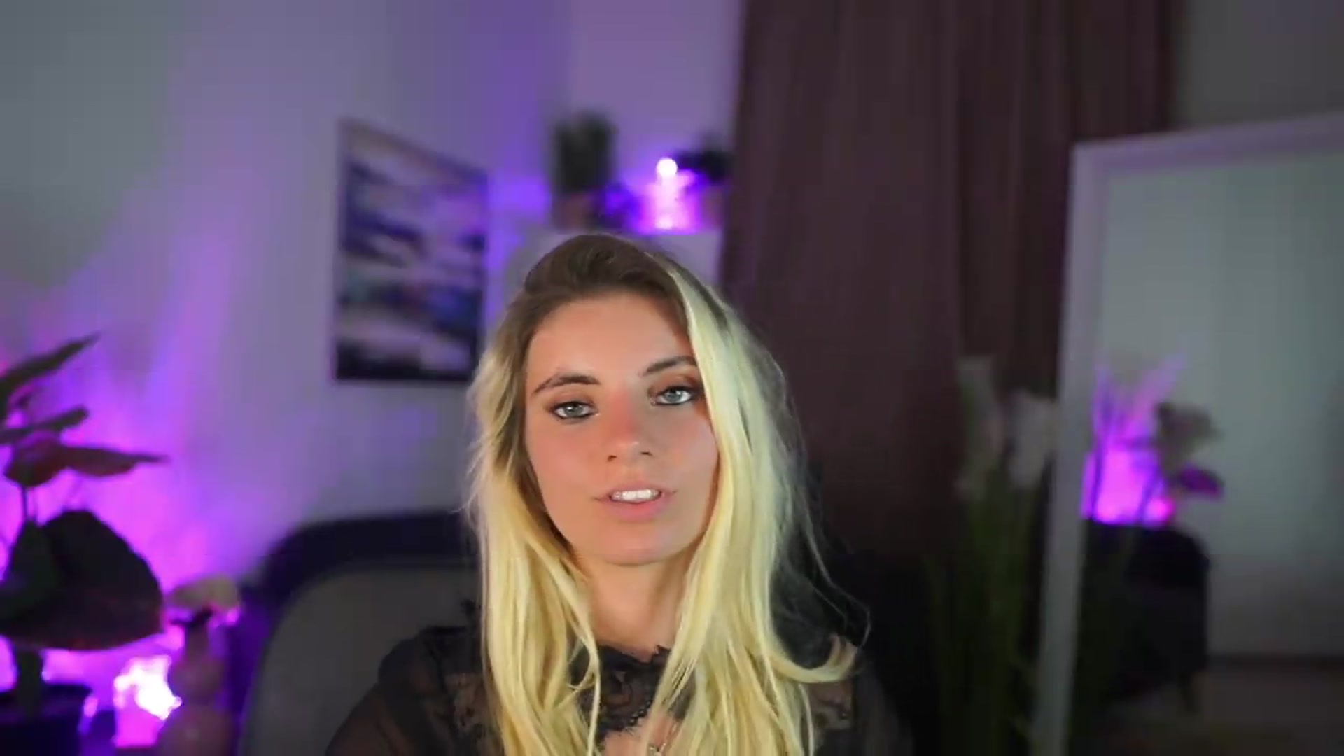 Gallery image thumbnail from Jetpearl74's myfreecams stream on, 07/18/2026, 20:28 image 2 of 20