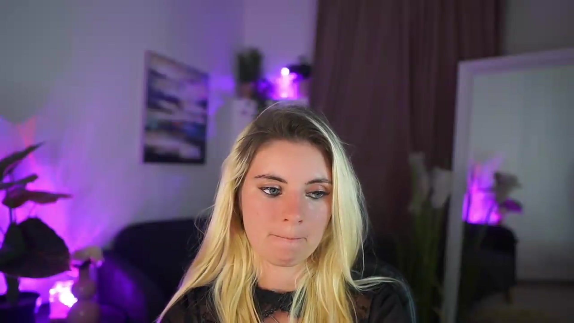 Gallery image thumbnail from Jetpearl74's myfreecams stream on, 07/18/2026, 20:28 image 20 of 20