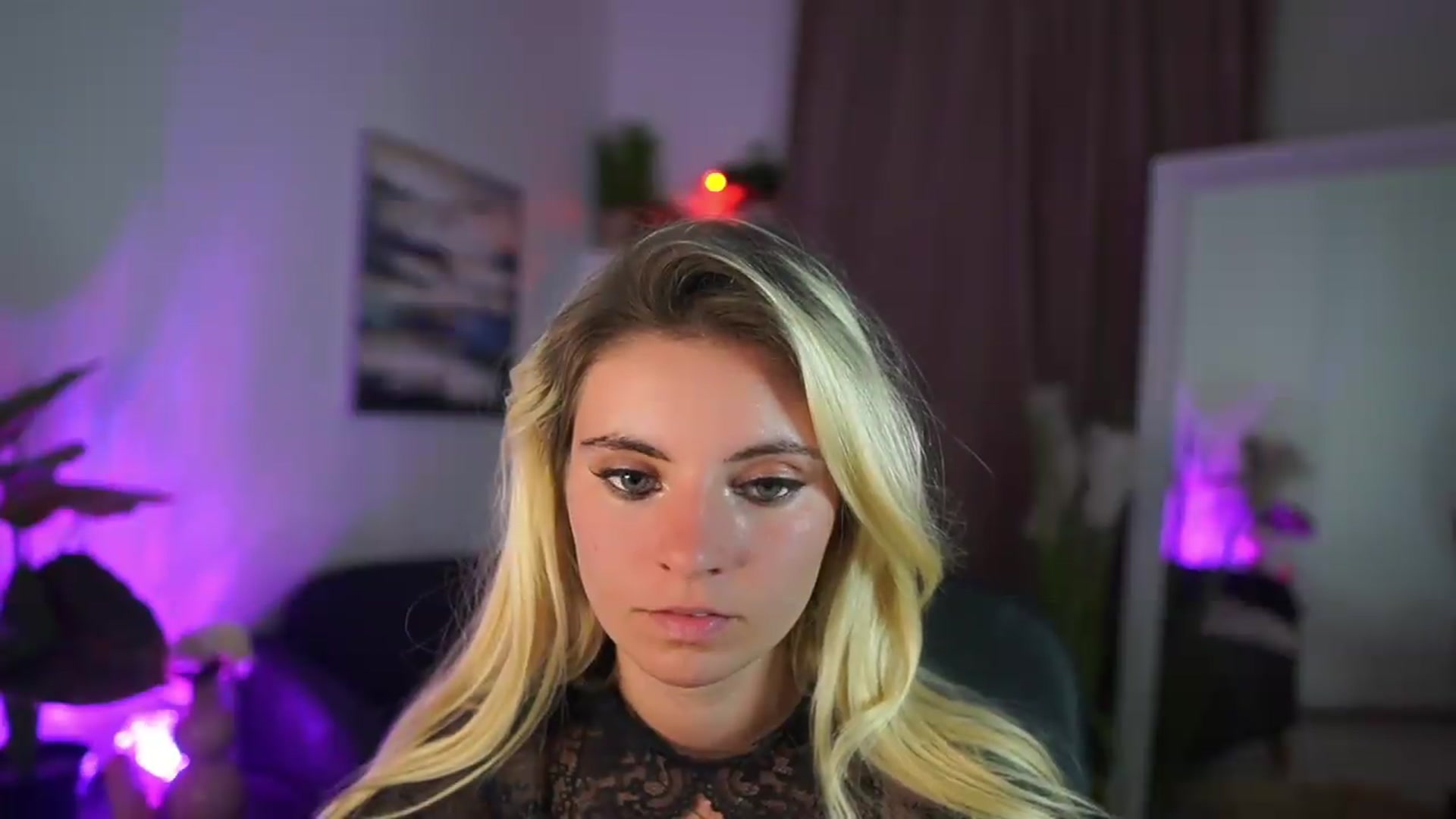 Gallery image thumbnail from Jetpearl74's myfreecams stream on, 07/18/2026, 22:40 image 8 of 20