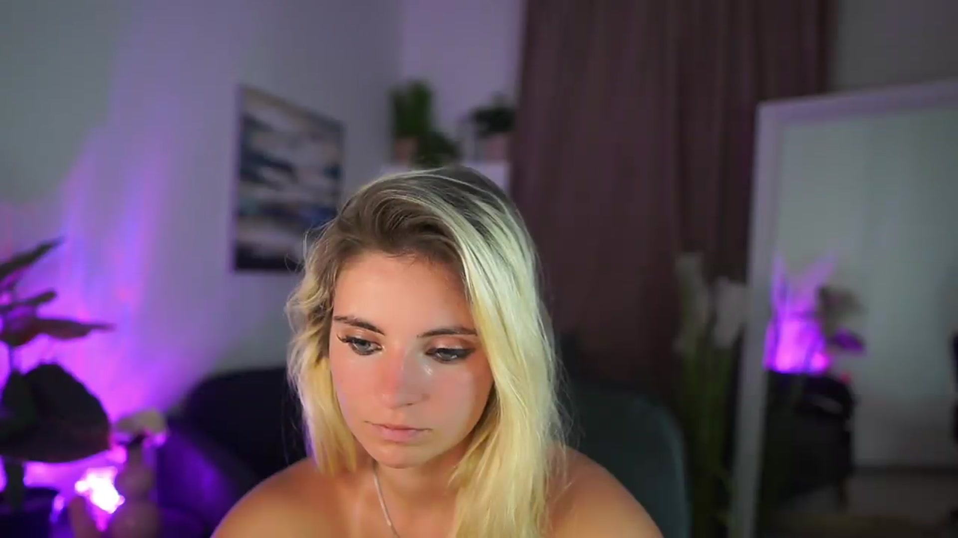 Gallery image thumbnail from Jetpearl74's myfreecams stream on, 07/18/2026, 22:40 image 20 of 20