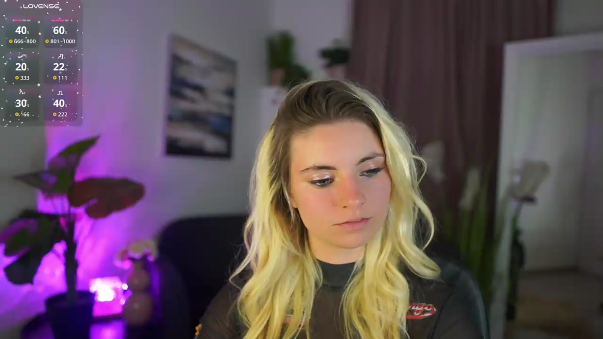 Gallery image thumbnail from Jetpearl74's myfreecams stream on, 07/26/2026, 18:53 image 18 of 20