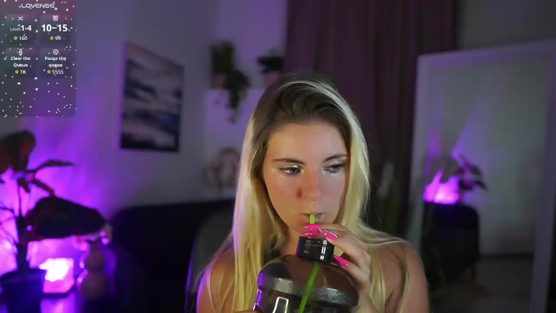 Gallery image thumbnail from Jetpearl74's myfreecams stream on, 08/04/2026, 18:00 image 5 of 20
