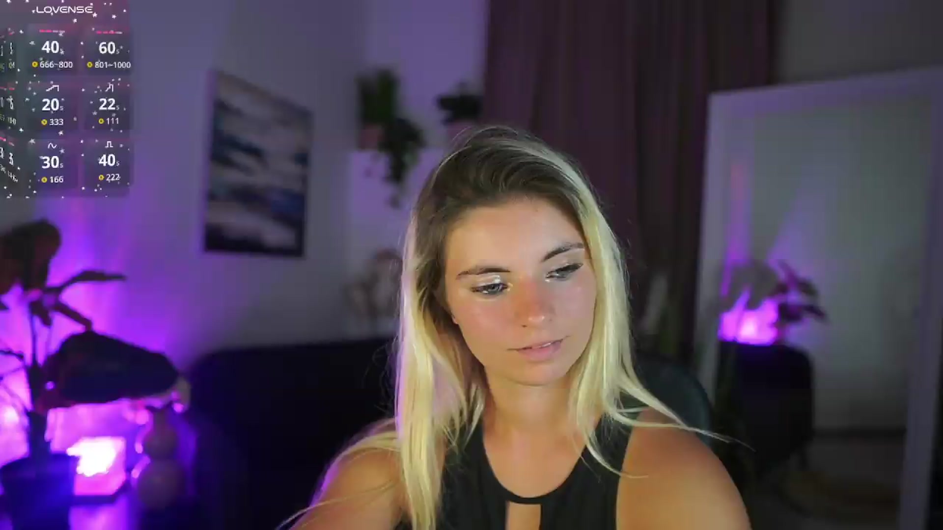 Gallery image thumbnail from Jetpearl74's myfreecams stream on, 08/04/2026, 19:22 image 3 of 20