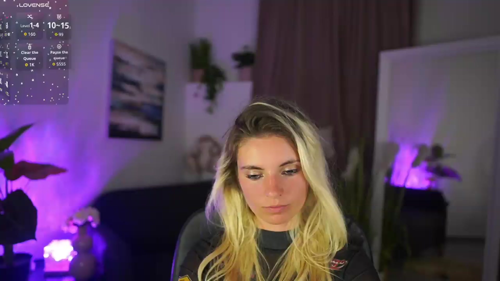 Gallery image thumbnail from Jetpearl74's myfreecams stream on, 08/16/2026, 21:53 image 3 of 20