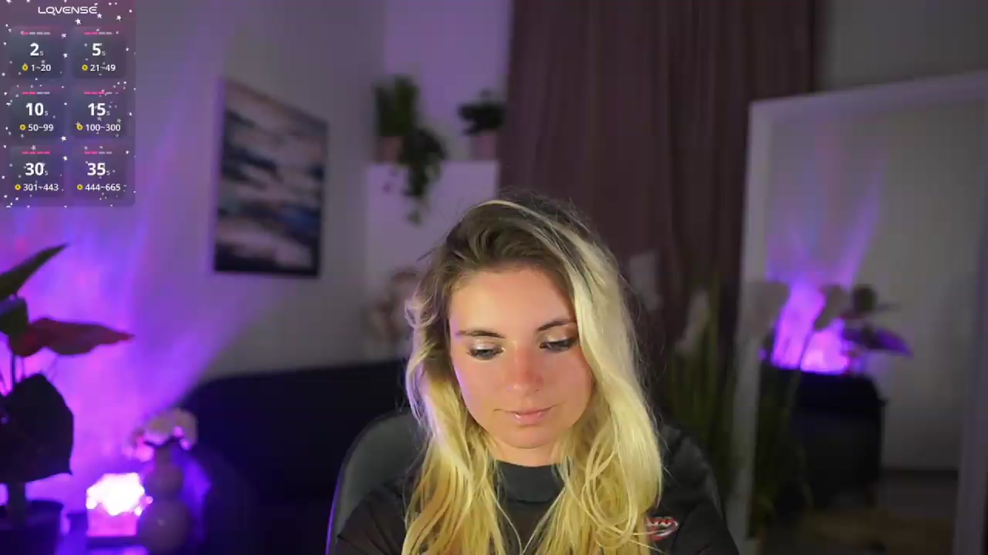 Gallery image thumbnail from Jetpearl74's myfreecams stream on, 08/16/2026, 21:53 image 2 of 20