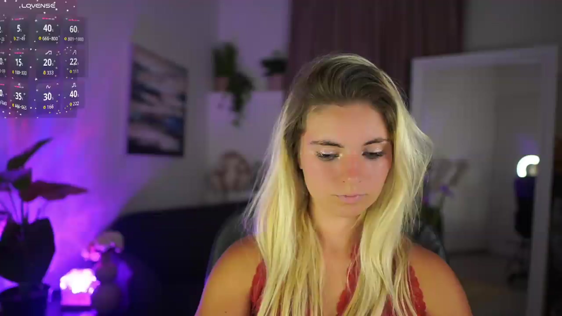 Gallery image thumbnail from Jetpearl74's myfreecams stream on, 08/18/2026, 20:05 image 18 of 20