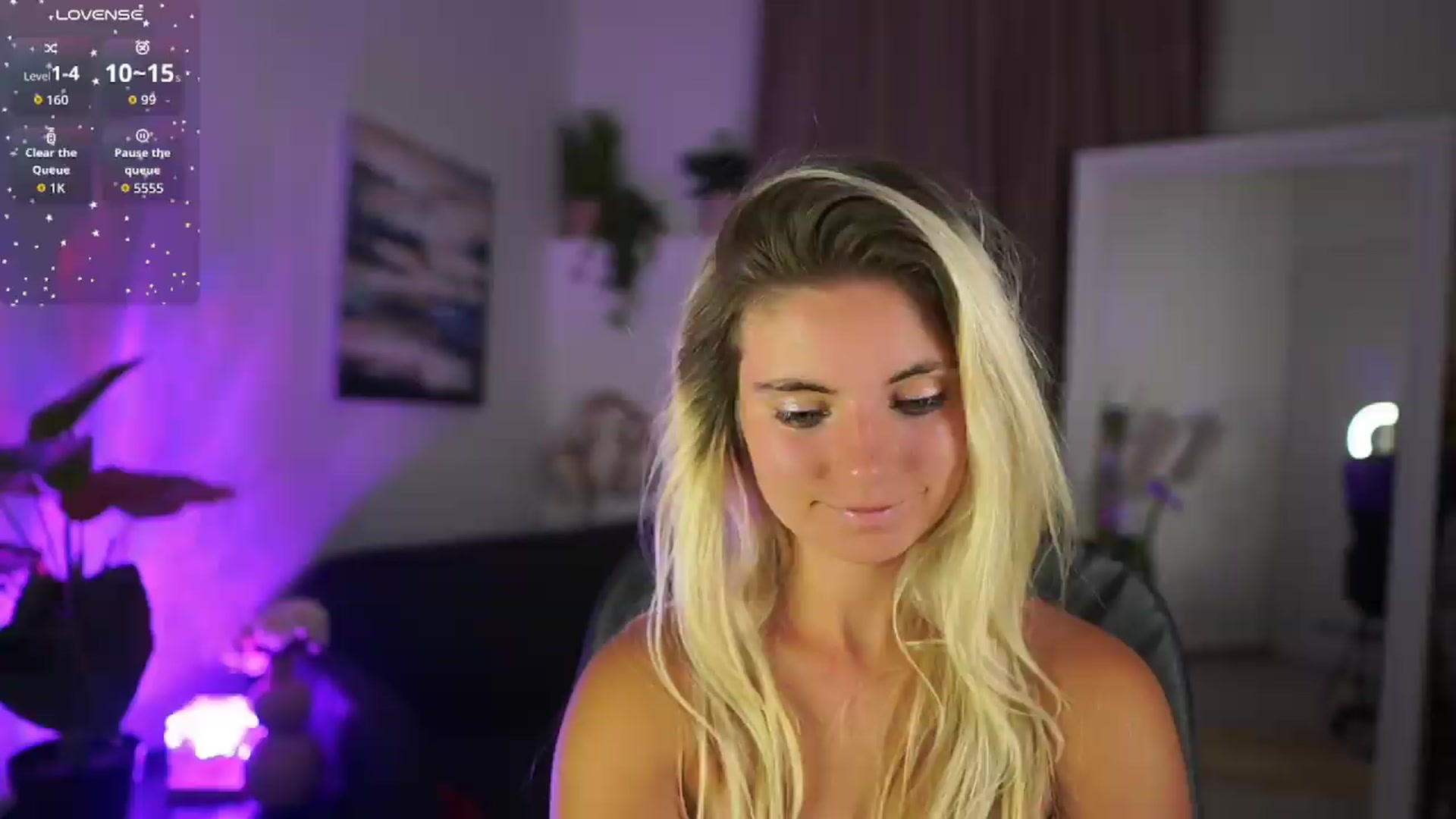 Gallery image thumbnail from Jetpearl74's myfreecams stream on, 08/18/2026, 23:39 image 12 of 20