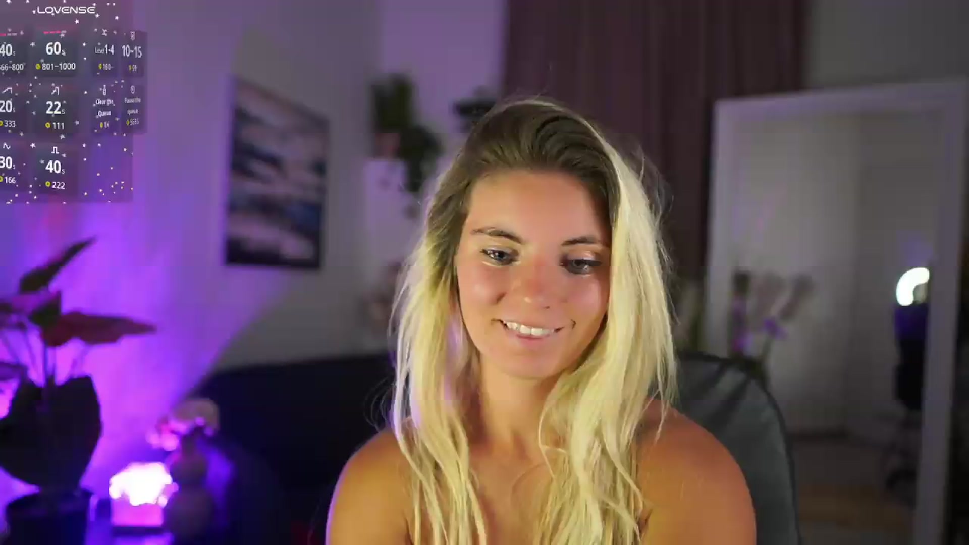Gallery image thumbnail from Jetpearl74's myfreecams stream on, 08/18/2026, 23:39 image 13 of 20