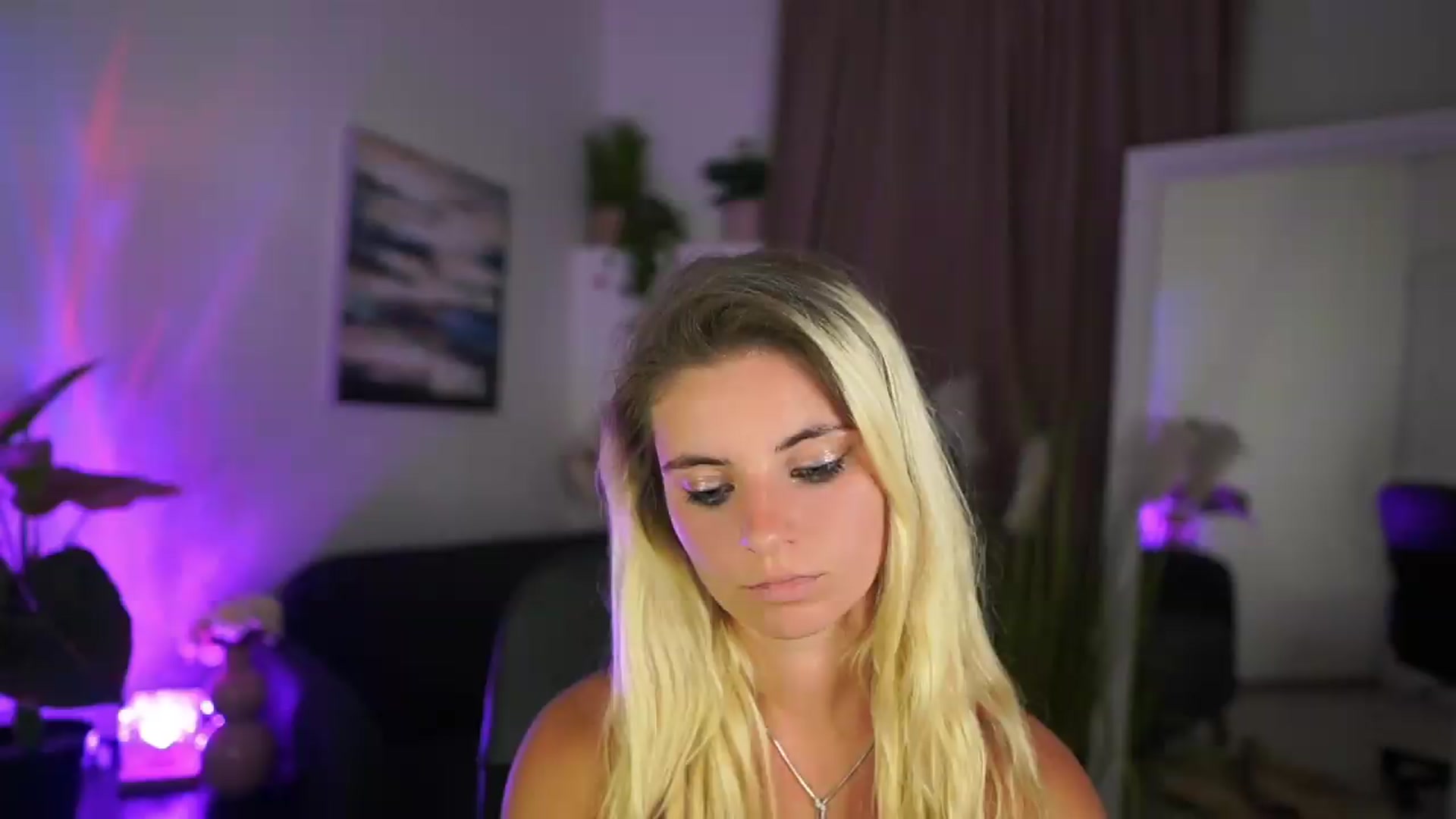 Gallery image thumbnail from Jetpearl74's myfreecams stream on, 09/01/2026, 21:10 image 12 of 20