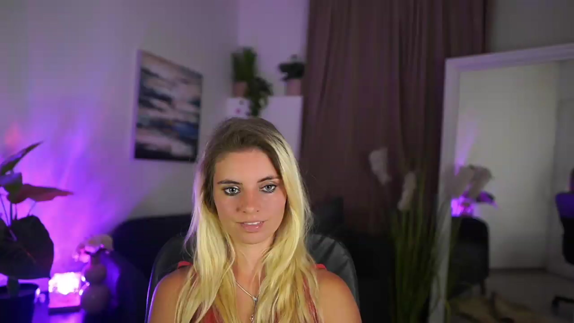 Gallery image thumbnail from Jetpearl74's myfreecams stream on, 09/01/2026, 21:10 image 16 of 20