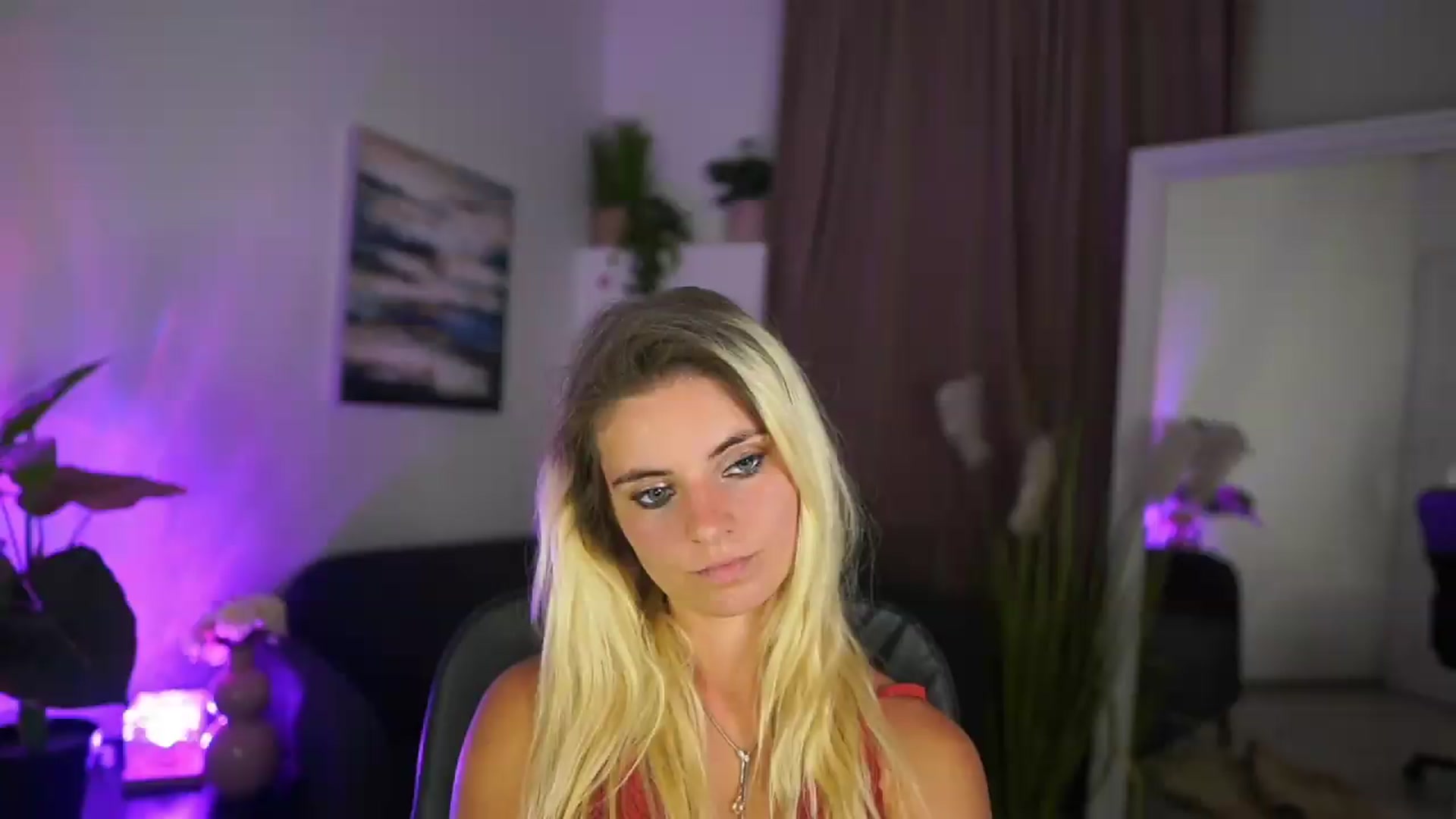 Gallery image thumbnail from Jetpearl74's myfreecams stream on, 09/01/2026, 21:10 image 15 of 20